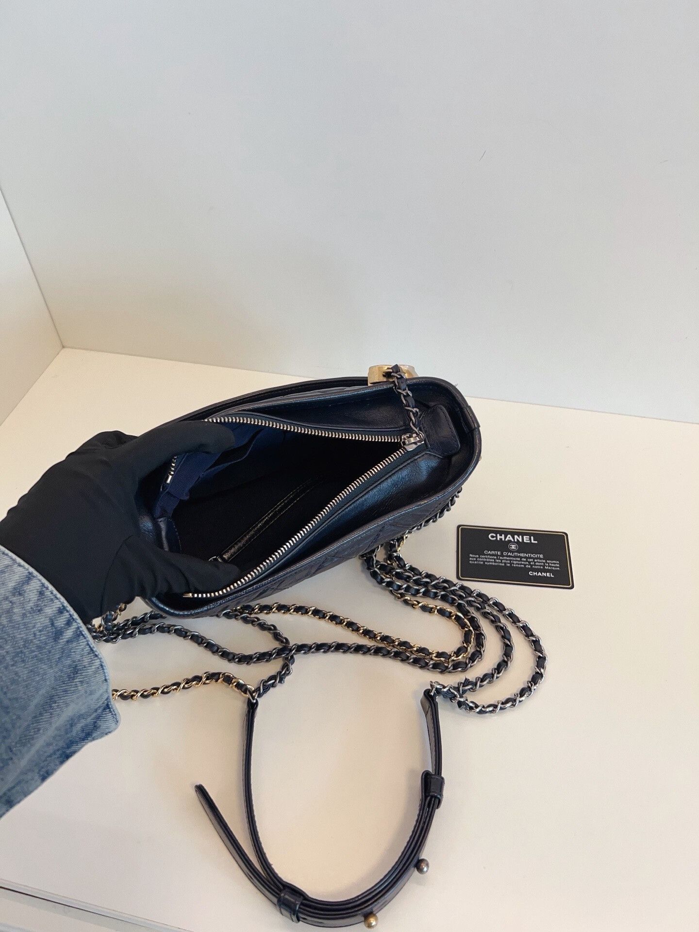 Chanel Pre-loved Bag Very good condition Size ONE SIZE - 8 Thumbnail