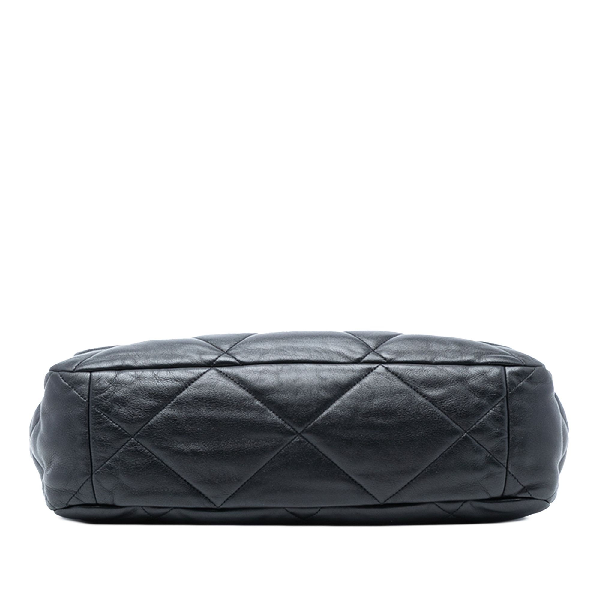 Chanel Chanel Maxi Lambskin 19 Flap Size ONE SIZE - 3 Thumbnail