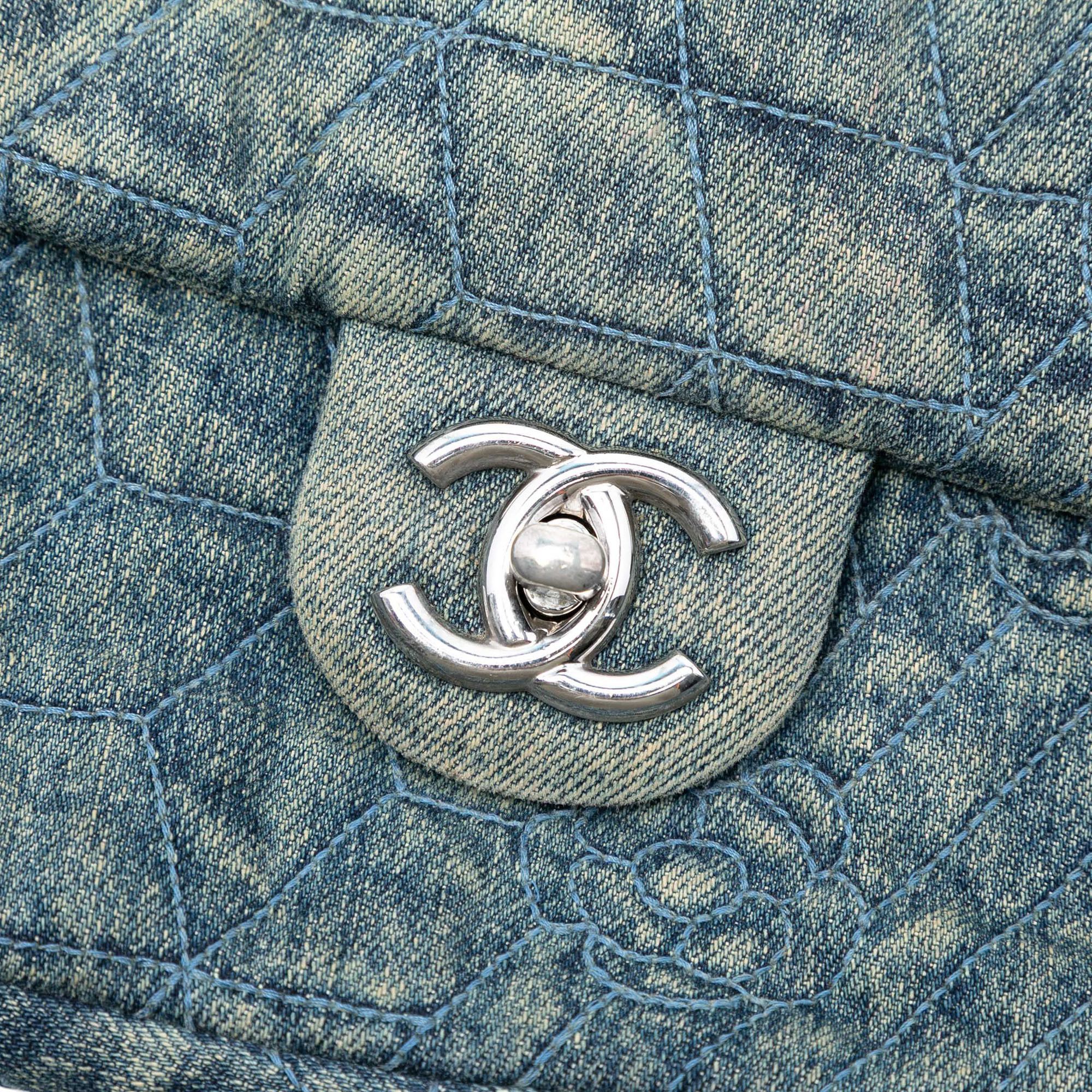 Chanel Chanel Medium Embroidered Denim Camellia Flap Size ONE SIZE - 6 Thumbnail