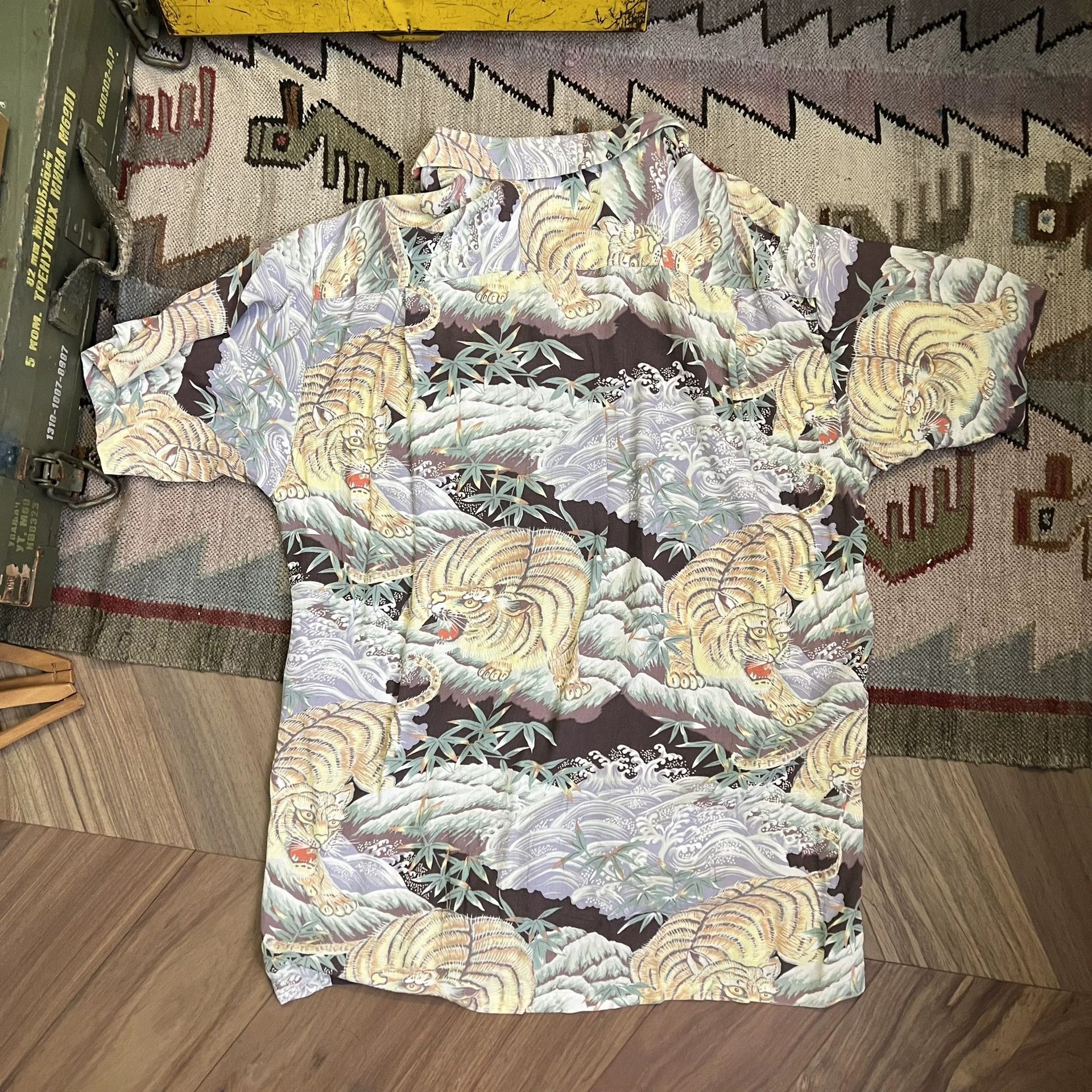 Sun Surf Japanese Tiger Pattern Aloha Shirt Size US L / EU 52-54 / 3 - 4 Thumbnail