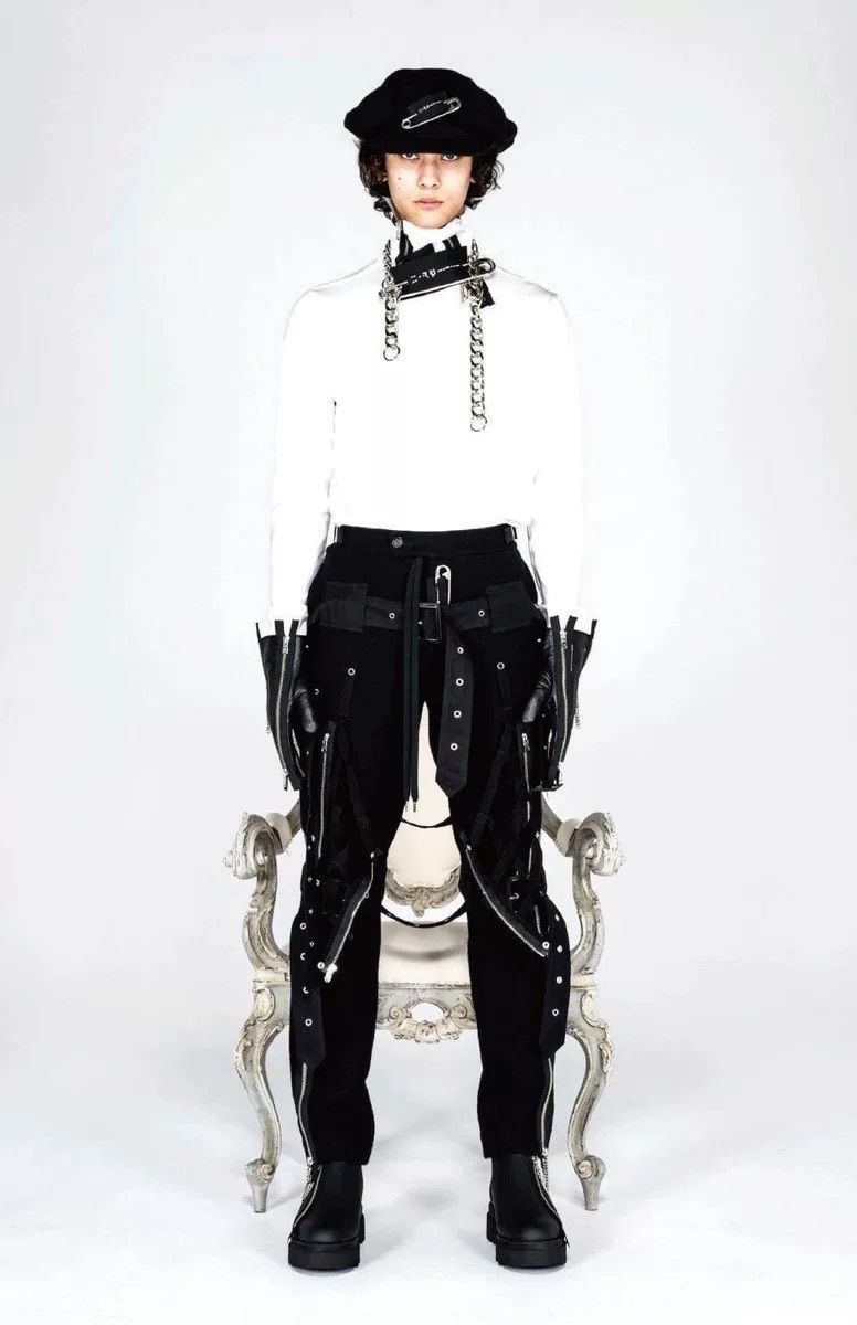 Takahiromiyashita The Soloist. Takahiro Miyashita Safety Pin Necklace Size ONE SIZE - 7 Thumbnail