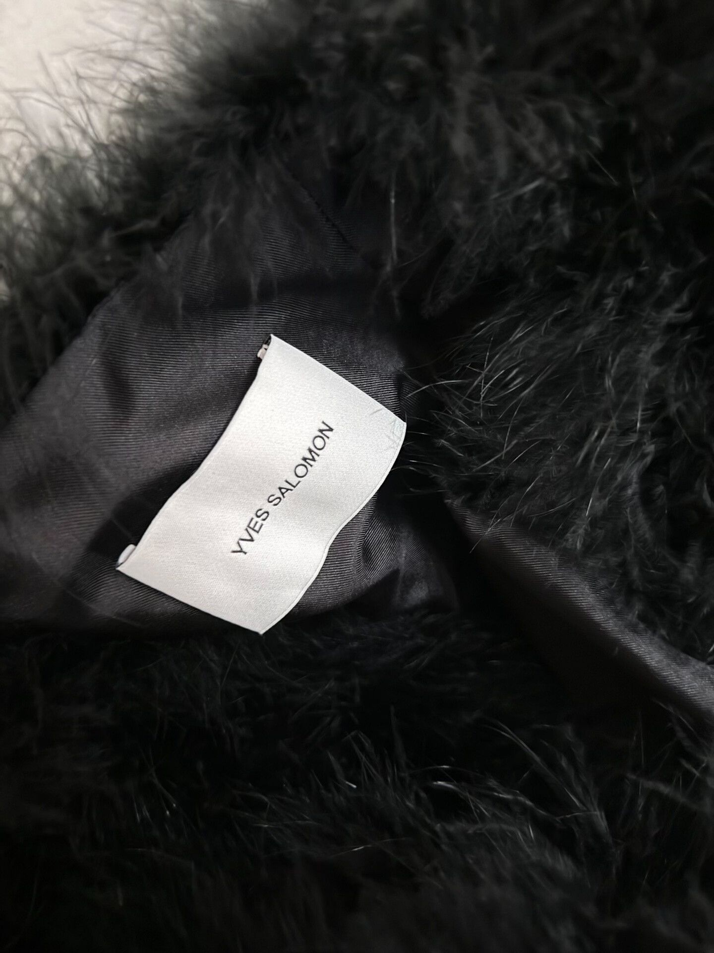 Yves Salomon Yves Salomon Black Silk Fur Vest Size XS / US 0-2 / IT 36-38 - 4 Thumbnail