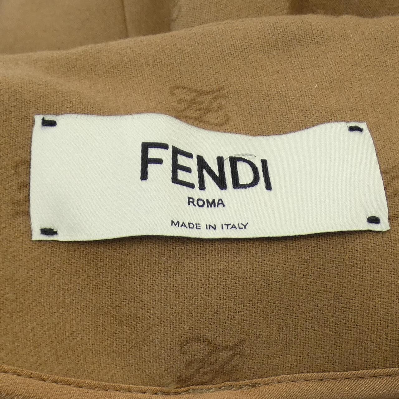 Fendi Fendi Fendi FR6336 AHL4 Cashmere Blend Shorts Textile Shorts FR6336AHL4 DUTY FREE for USA Size ONE SIZE - 4 Thumbnail