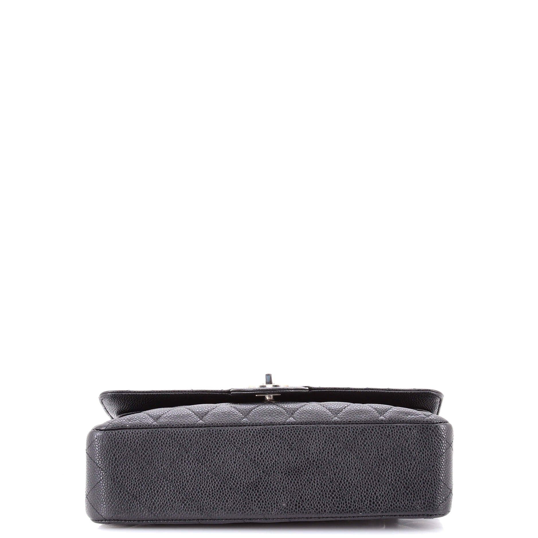Chanel Vintage Classic Double Flap Bag Size ONE SIZE - 4 Thumbnail