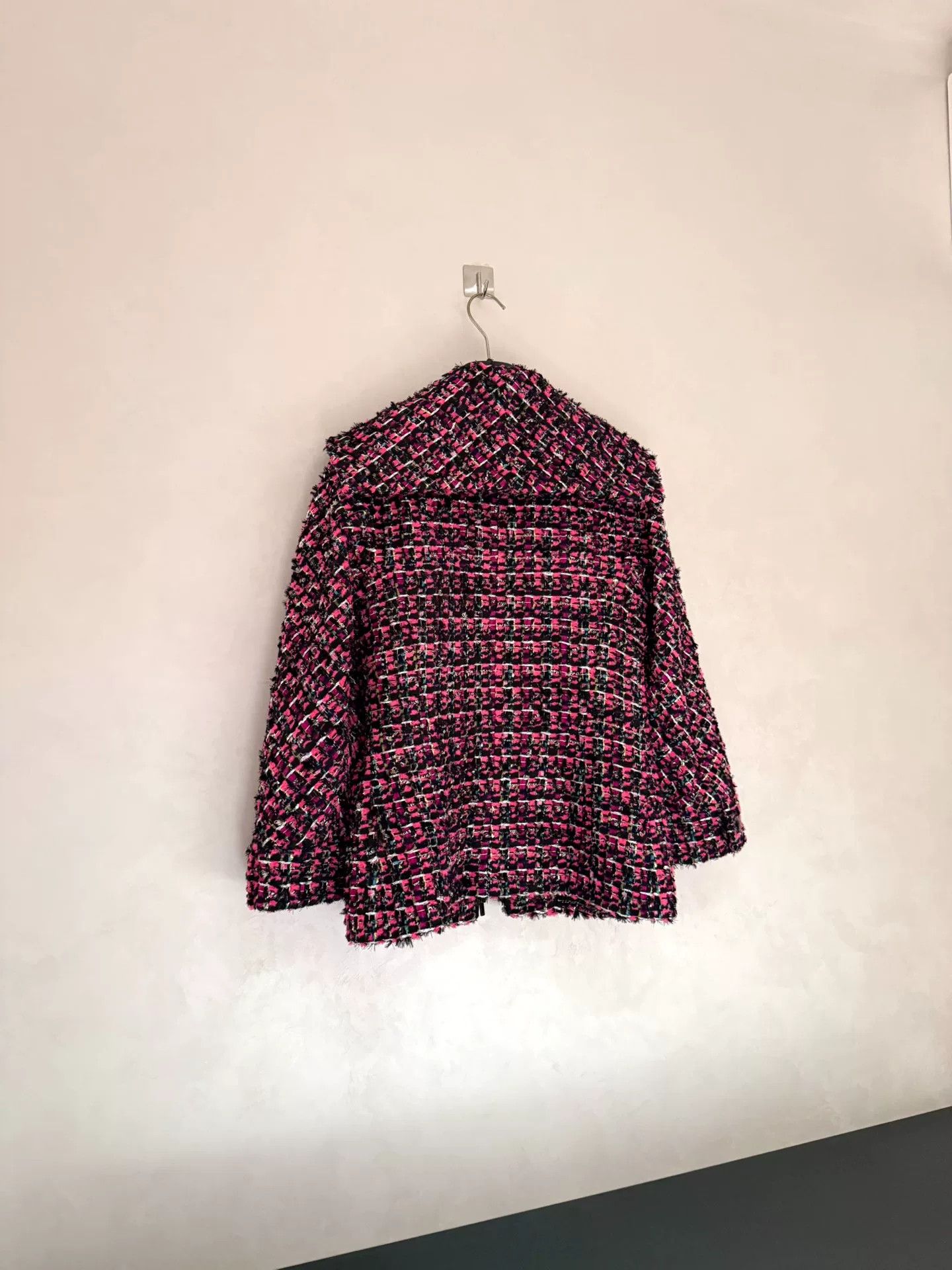 Chanel Chanel Raspberry Pink Tweed Jacket Size XS / US 0-2 / IT 36-38 - 3 Thumbnail