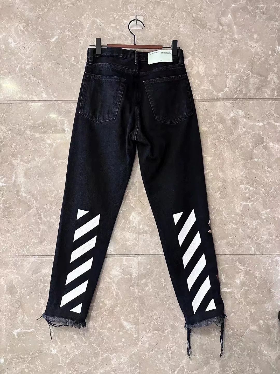 Off-White Off-White Black Embroidered Jeans for Women Size 25" / US 0 / IT 36 - 2 Thumbnail