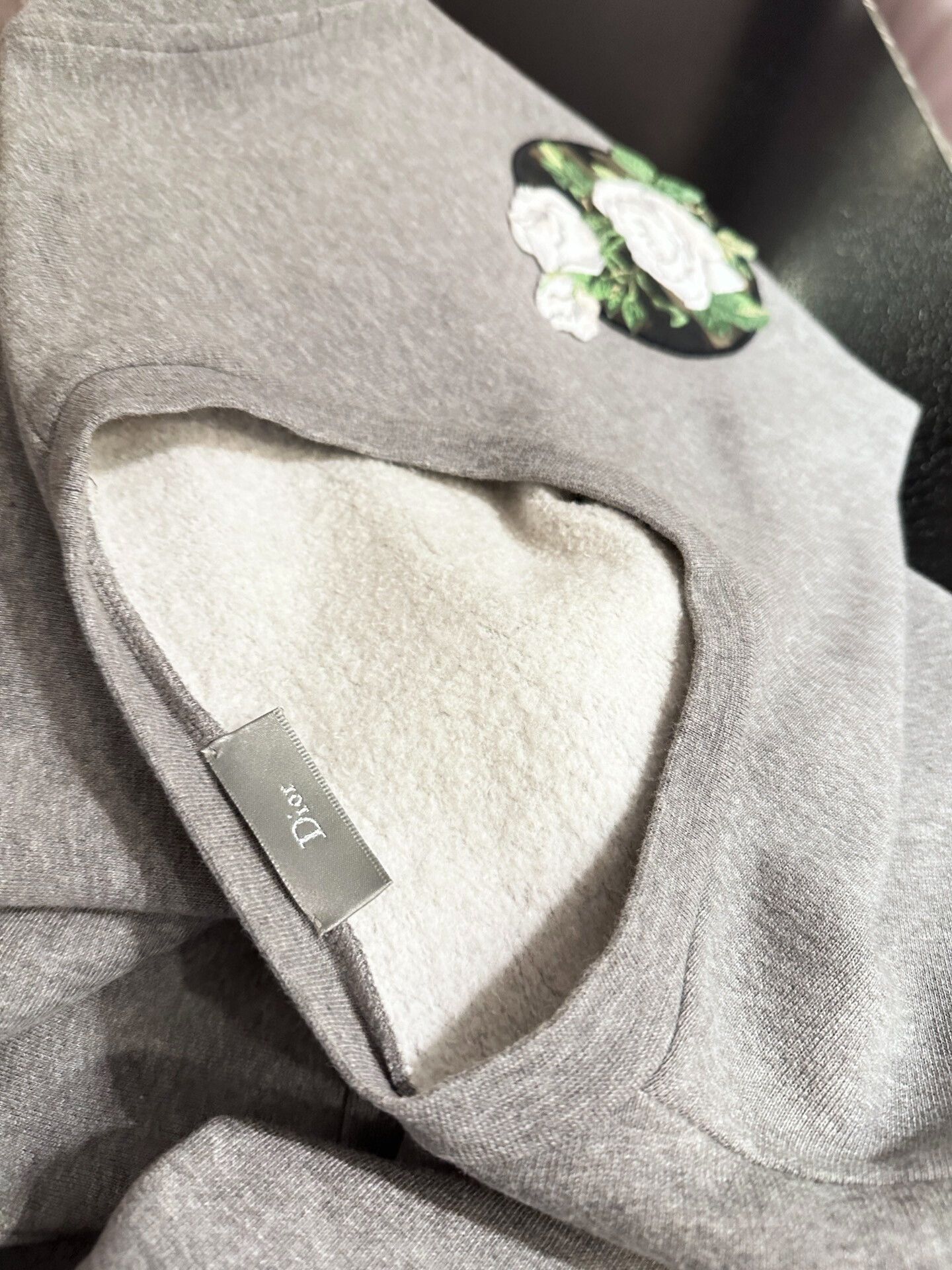 Dior Dior Embroidered Long Sleeve Sweatshirt Size US S / EU 44-46 / 1 - 3 Thumbnail