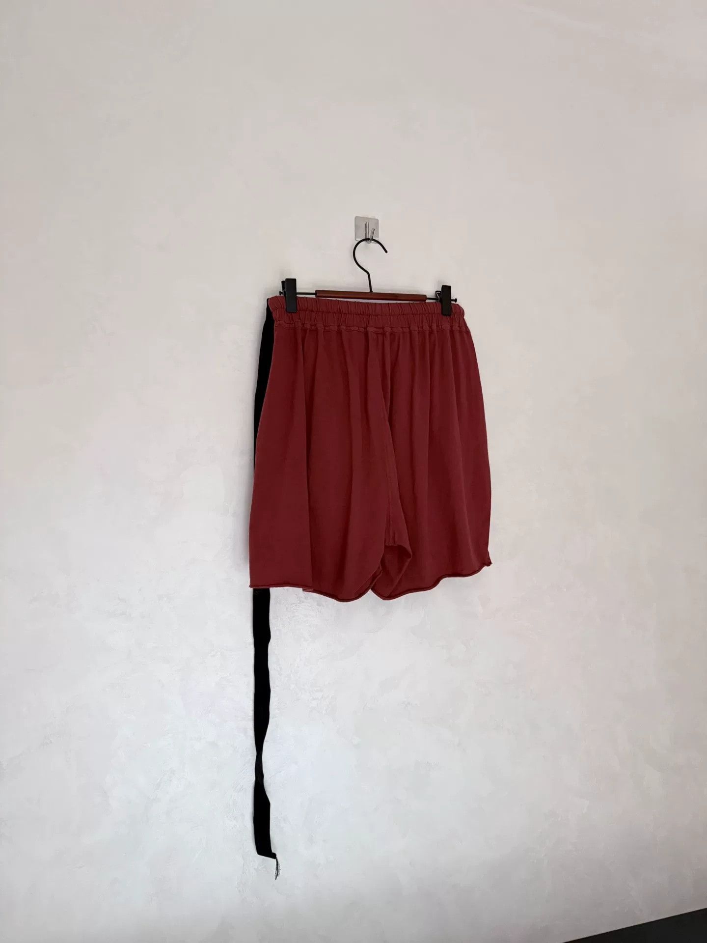 Rick Owens Drkshdw Rick Owens DRKSHDW Rust Red Shorts Size US 26 / EU 42 - 2 Thumbnail
