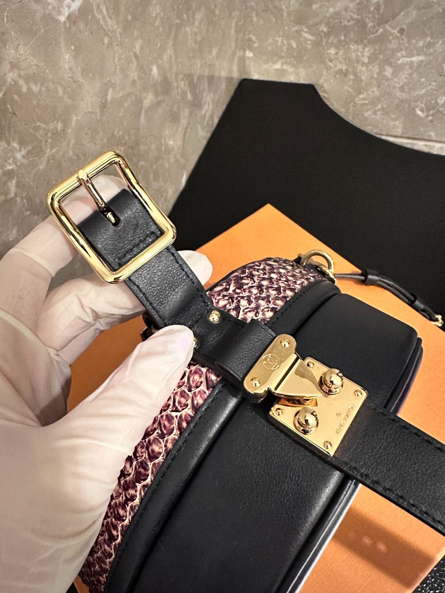 Louis Vuitton Louis Vuitton Purple Gradient Snake Skin Bag Size ONE SIZE - 3 Thumbnail