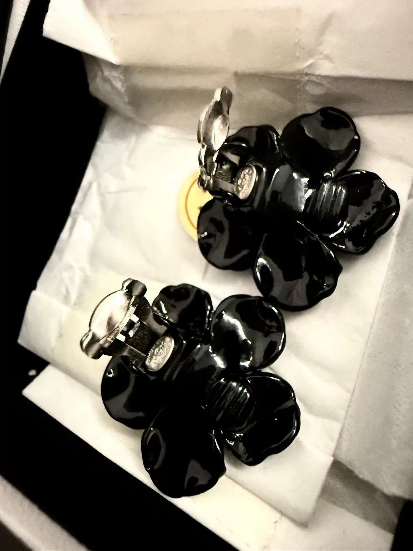 Chanel Chanel Black Camellia Flower Earrings Size ONE SIZE - 4 Thumbnail