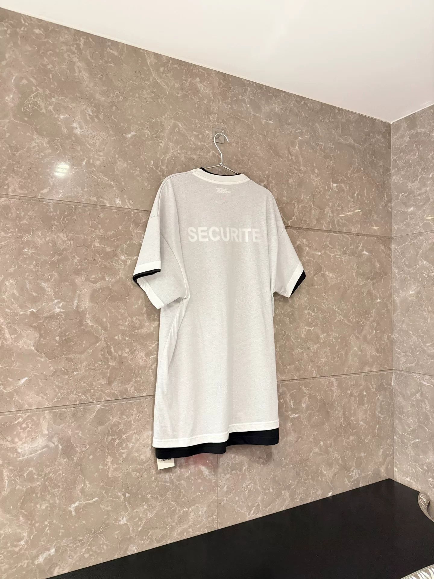 Vetements Vetements Oversized Two-Piece T-Shirt Size US XS / EU 42 / 0 - 2 Thumbnail