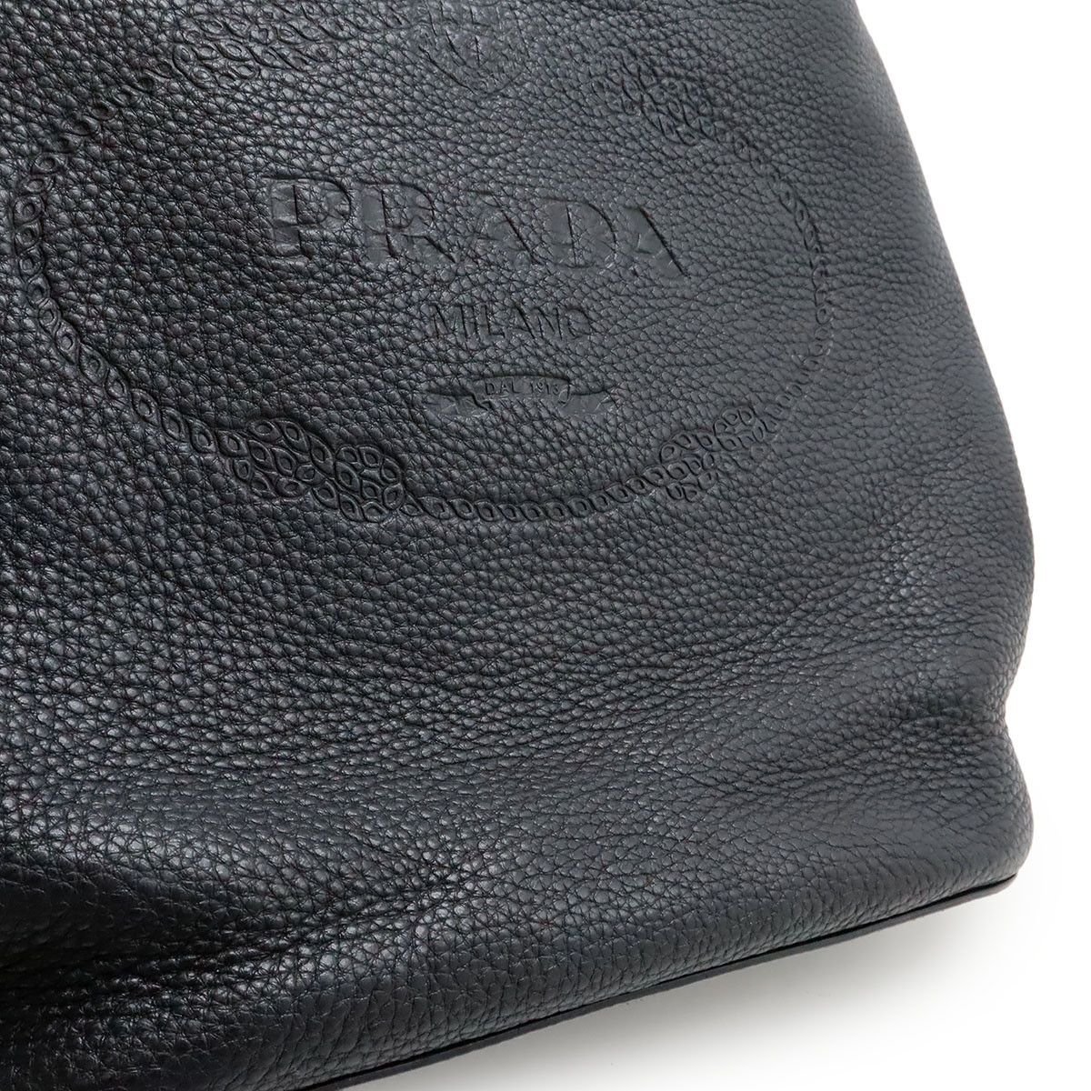 Prada Prada Prada Vitello Phoenix Shoulder Bag Leather Crossbody Bag 1BE023 DUTY FREE for USA Size ONE SIZE - 9 Thumbnail