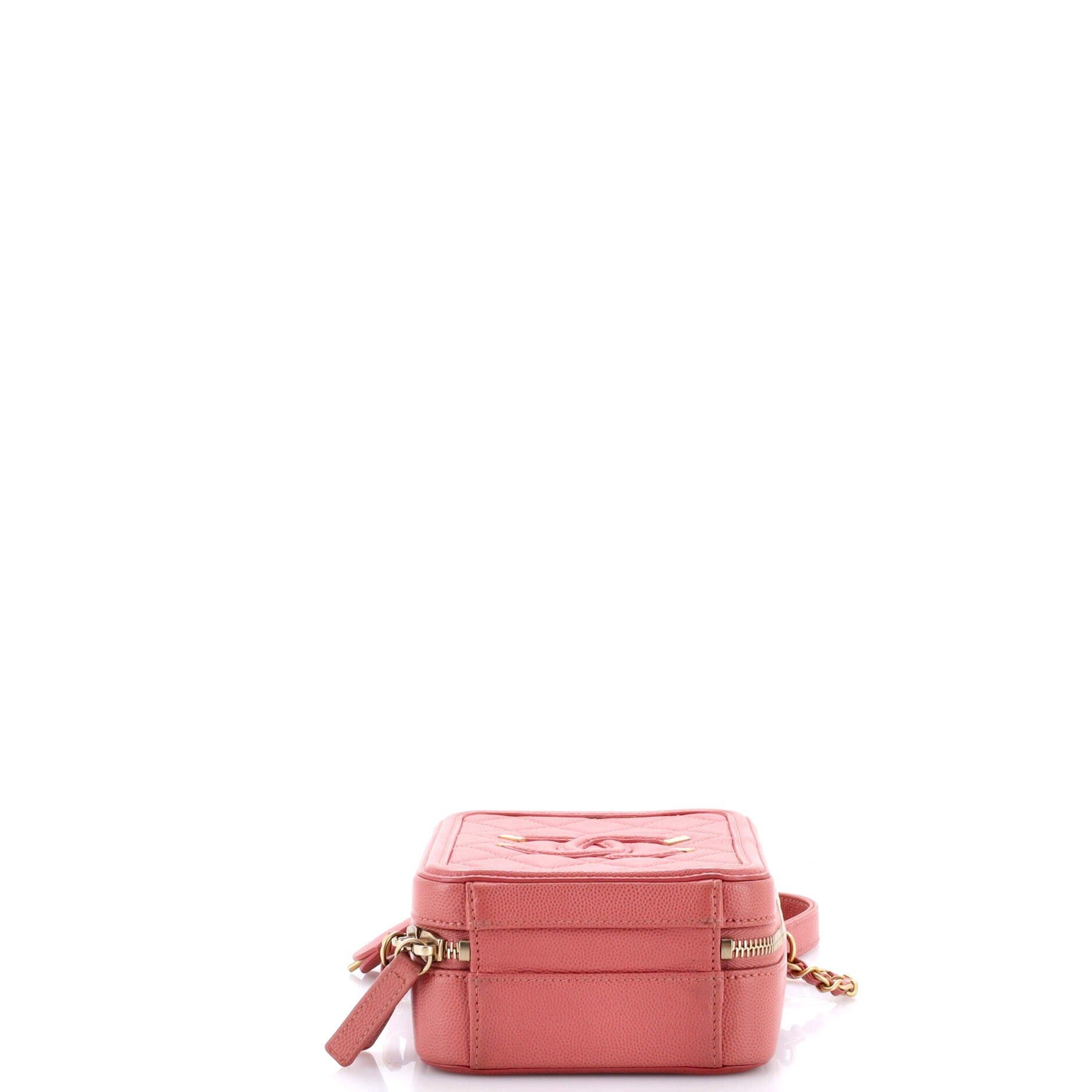 Chanel Filigree Vertical Vanity Case Size ONE SIZE - 5 Thumbnail