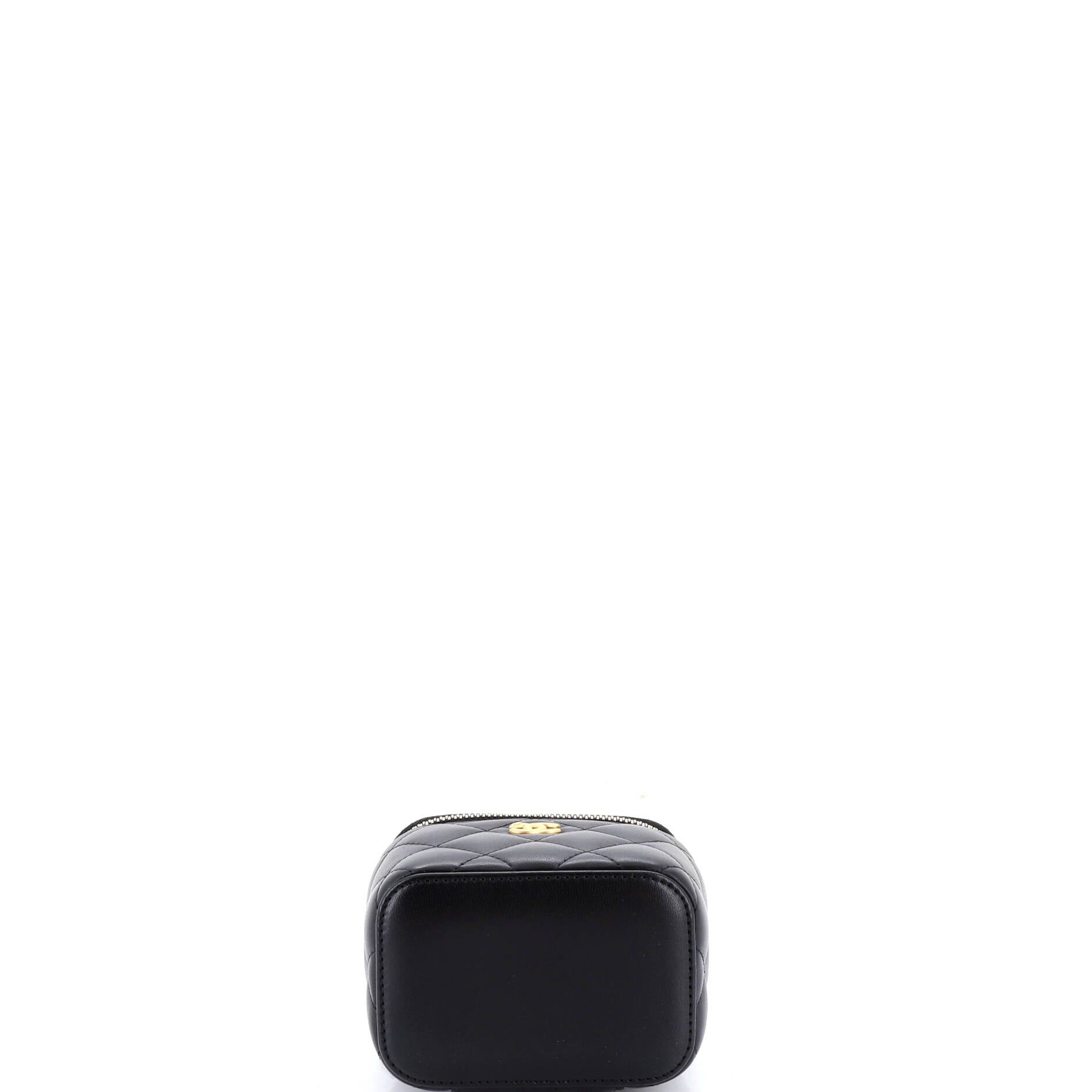 Chanel Pearl Crush Vanity Case with Chain Size ONE SIZE - 5 Thumbnail