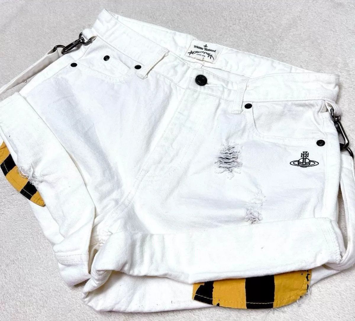 Vivienne Westwood Vivienne Westwood Anglomania Distressed Shorts Size 40" / US 18 - 3 Thumbnail