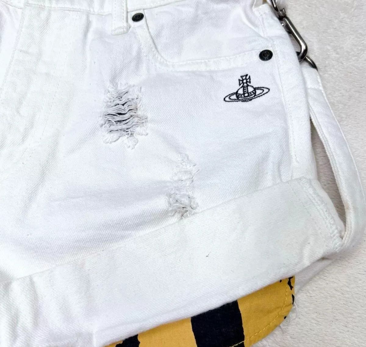 Vivienne Westwood Vivienne Westwood Anglomania Distressed Shorts Size 40" / US 18 - 4 Thumbnail
