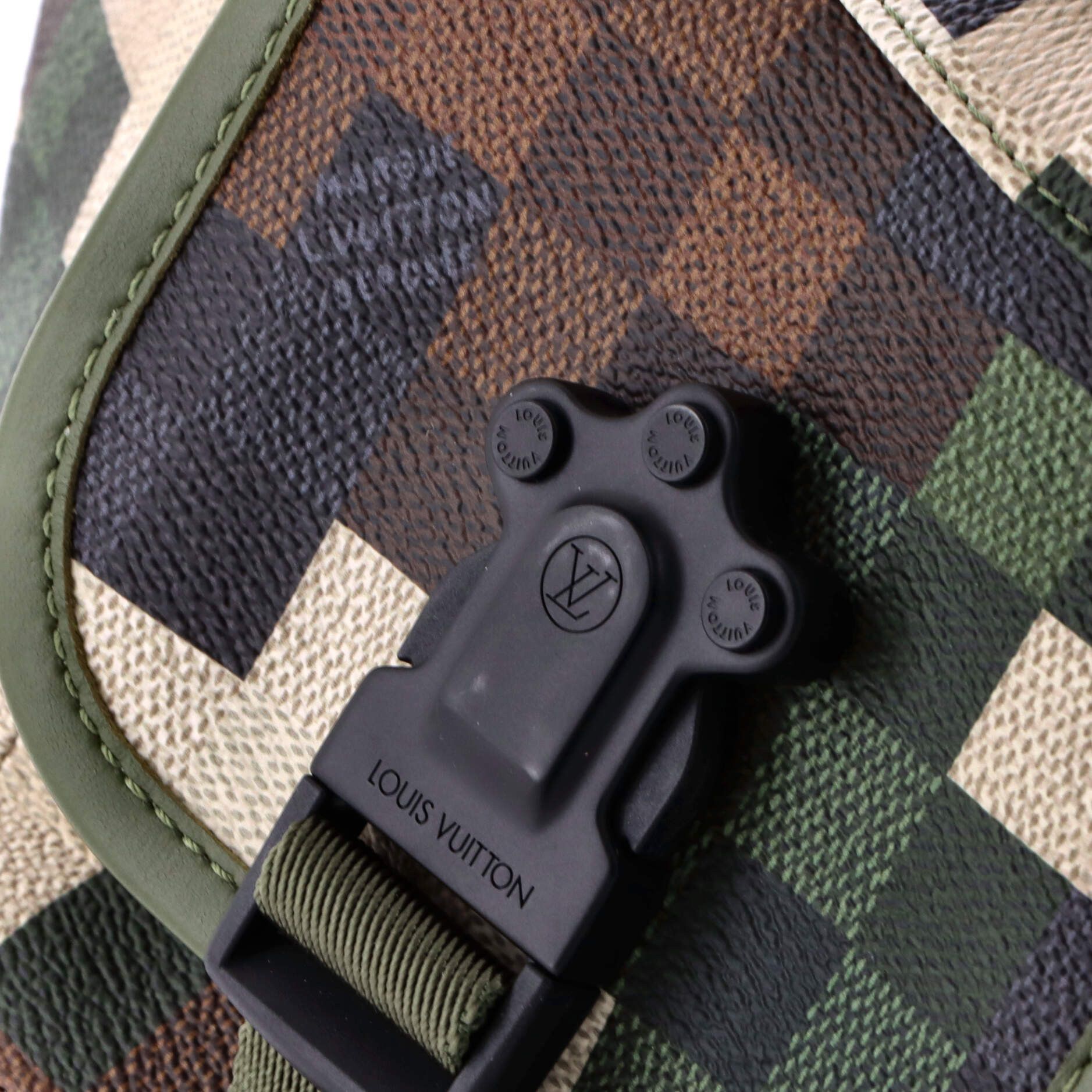 Louis Vuitton Motion Bumbag Size ONE SIZE - 6 Thumbnail