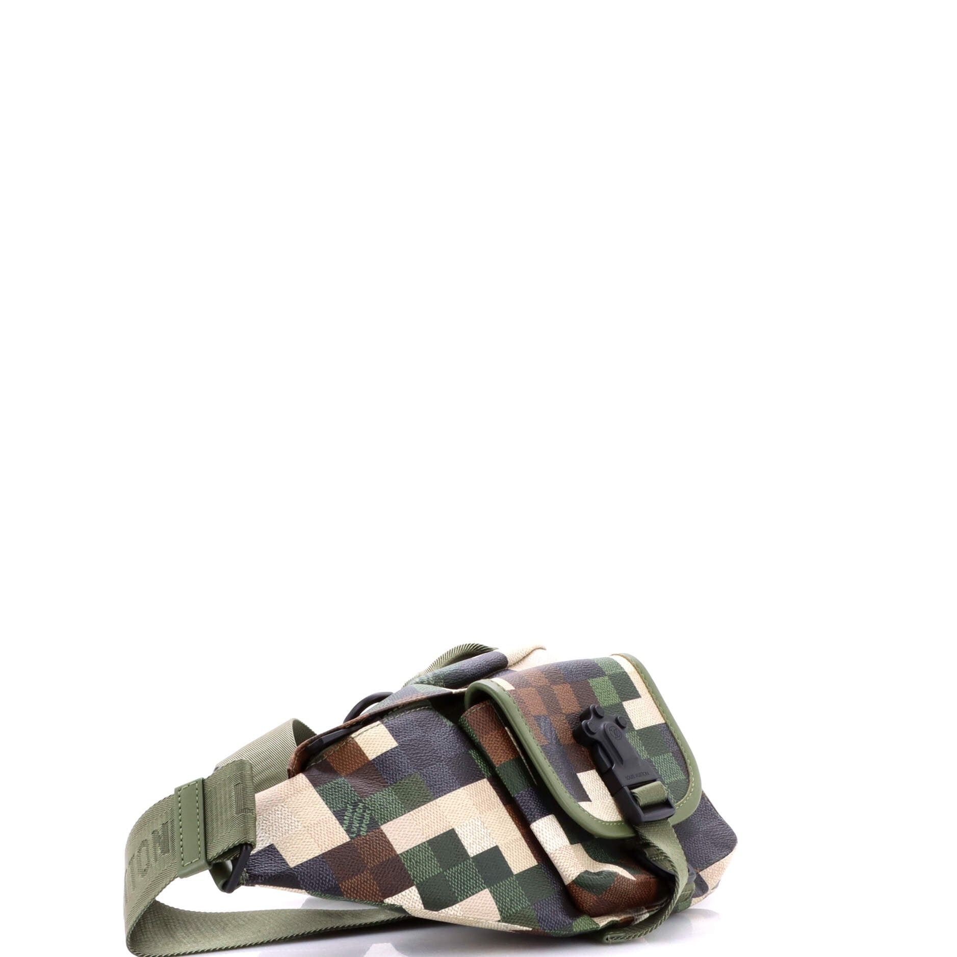Louis Vuitton Motion Bumbag Size ONE SIZE - 2 Thumbnail