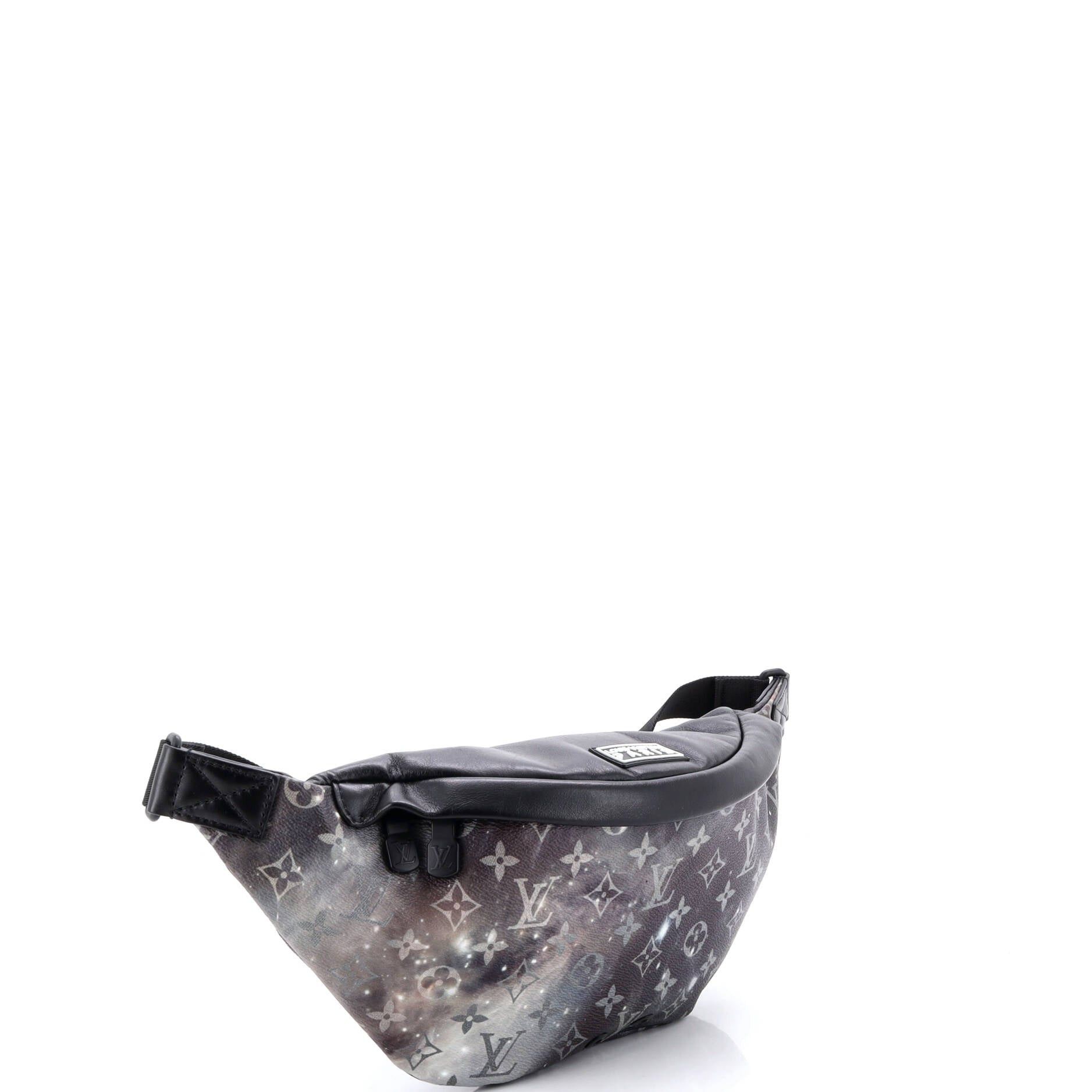 Louis Vuitton Discovery Bumbag Size ONE SIZE - 2 Thumbnail