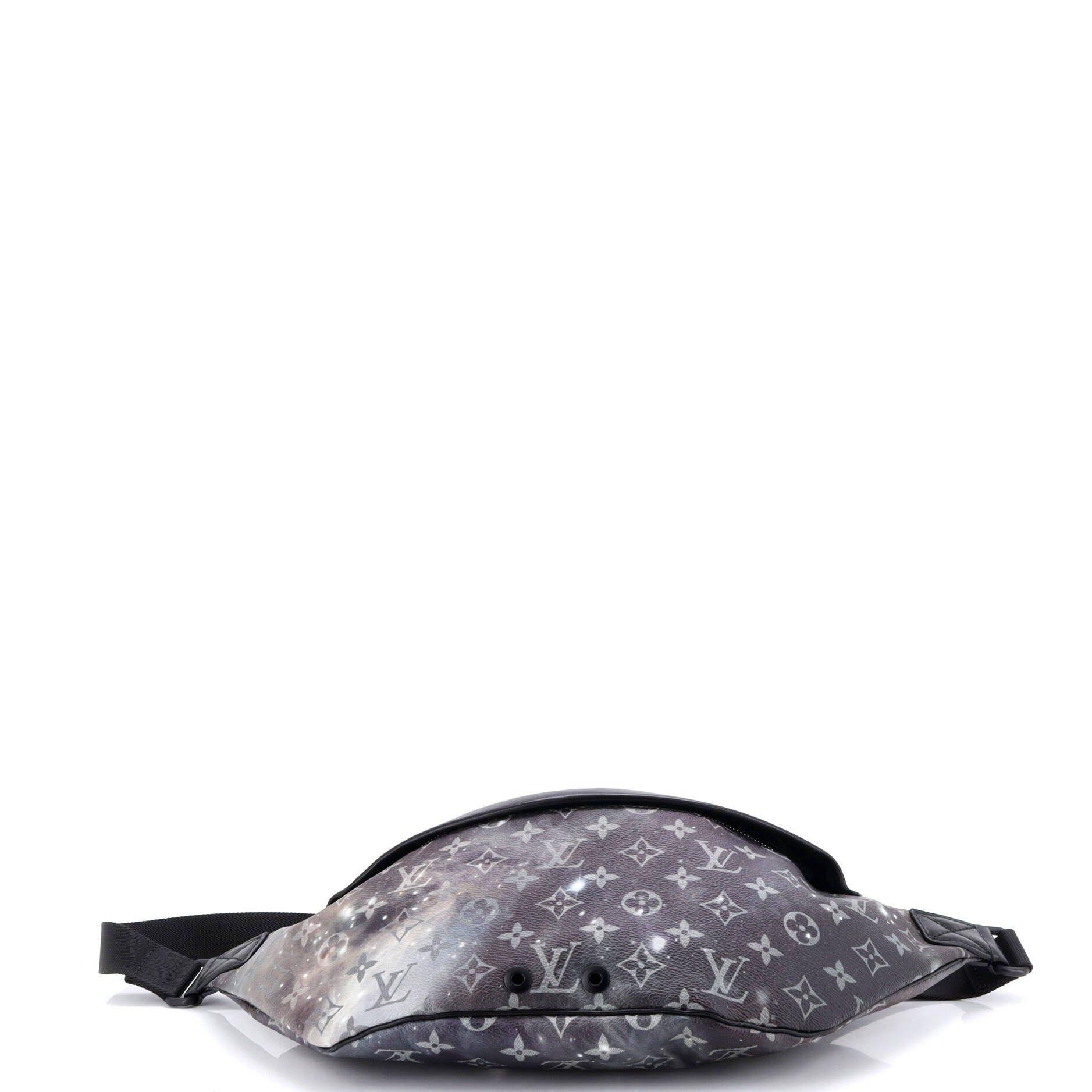 Louis Vuitton Discovery Bumbag Size ONE SIZE - 4 Thumbnail