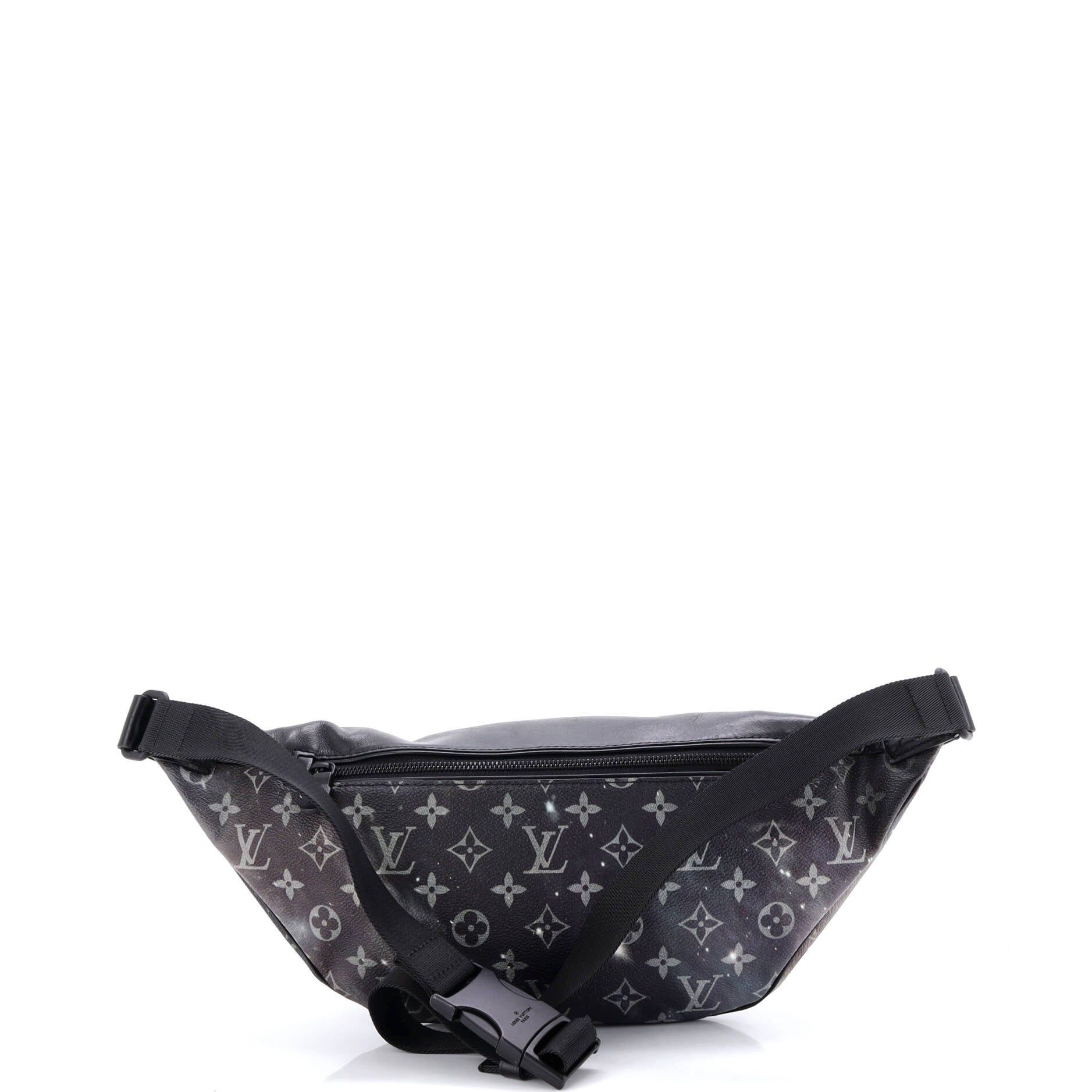 Louis Vuitton Discovery Bumbag Size ONE SIZE - 3 Thumbnail