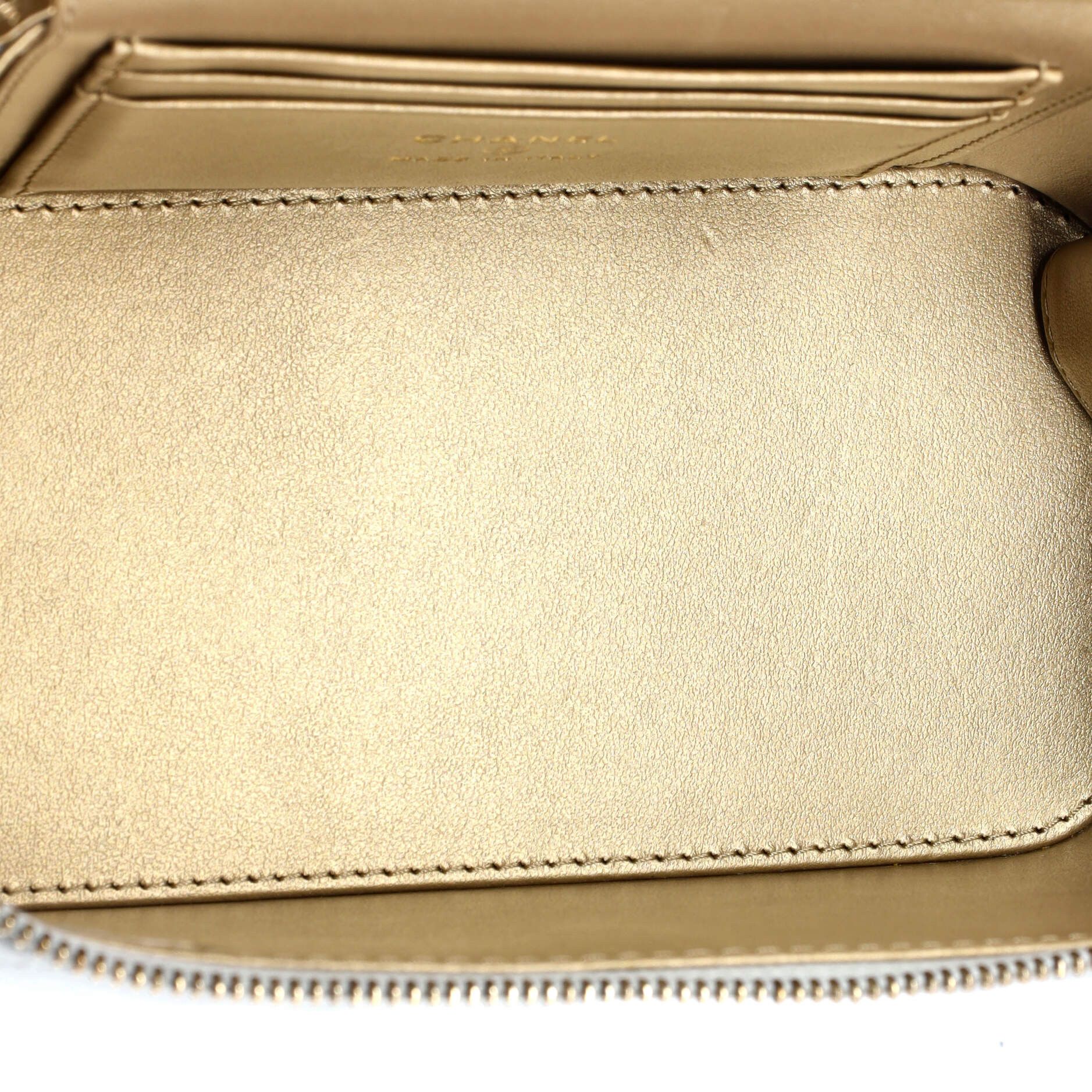 Chanel Pearl Crush Vanity Case with Chain Size ONE SIZE - 5 Thumbnail