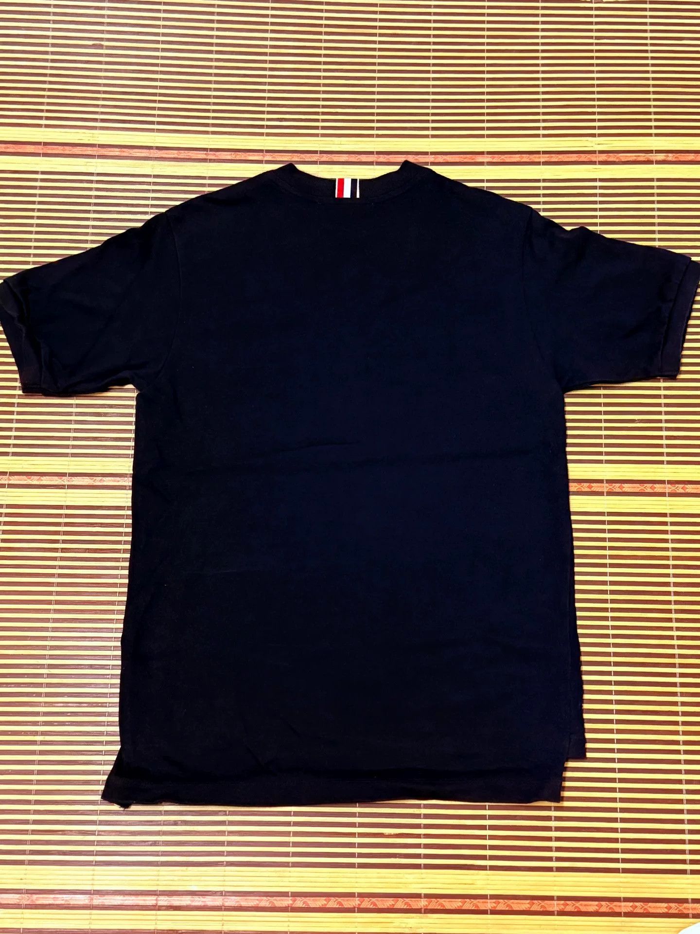 Vintage Vintage Thom Browne T-Shirt Unique Design Size US M / EU 48-50 / 2 - 2 Thumbnail