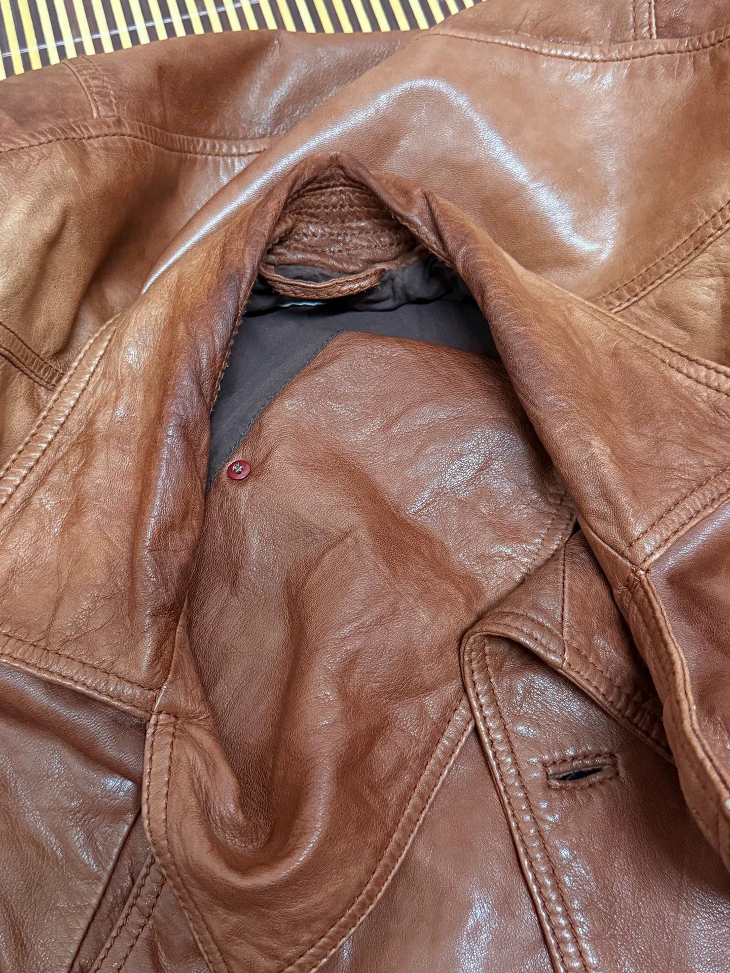 Vintage Vintage Levi's Goat Leather Jacket Size US M / EU 48-50 / 2 - 7 Thumbnail