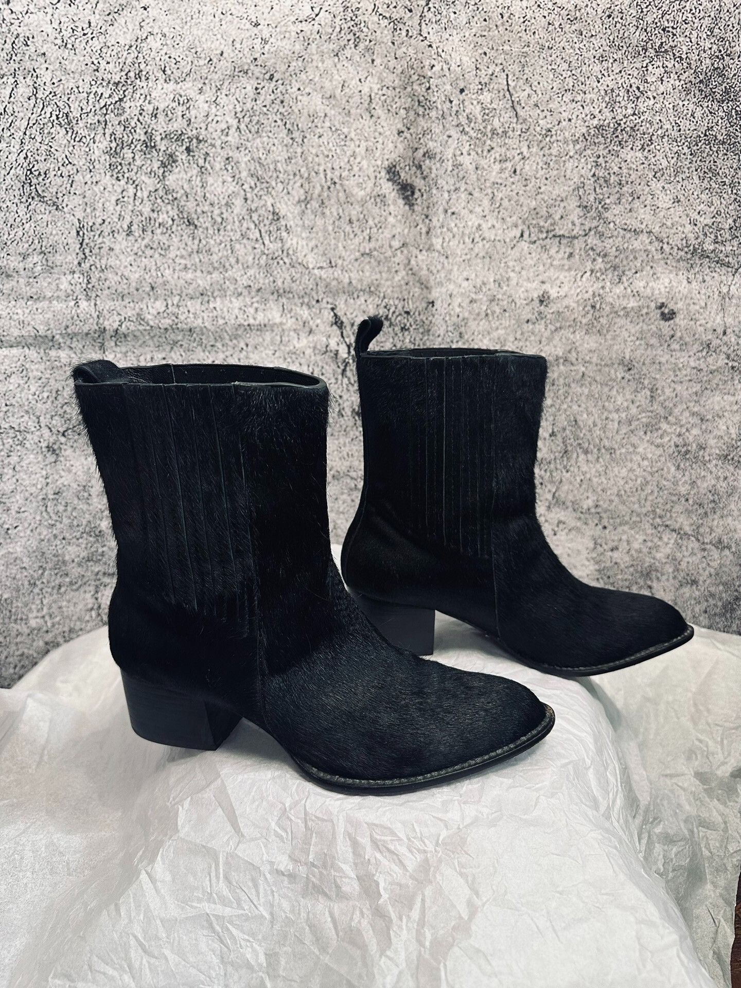Vintage Vintage Black Haircalf Ankle Boots Size US 5 / IT 35 - 6 Thumbnail