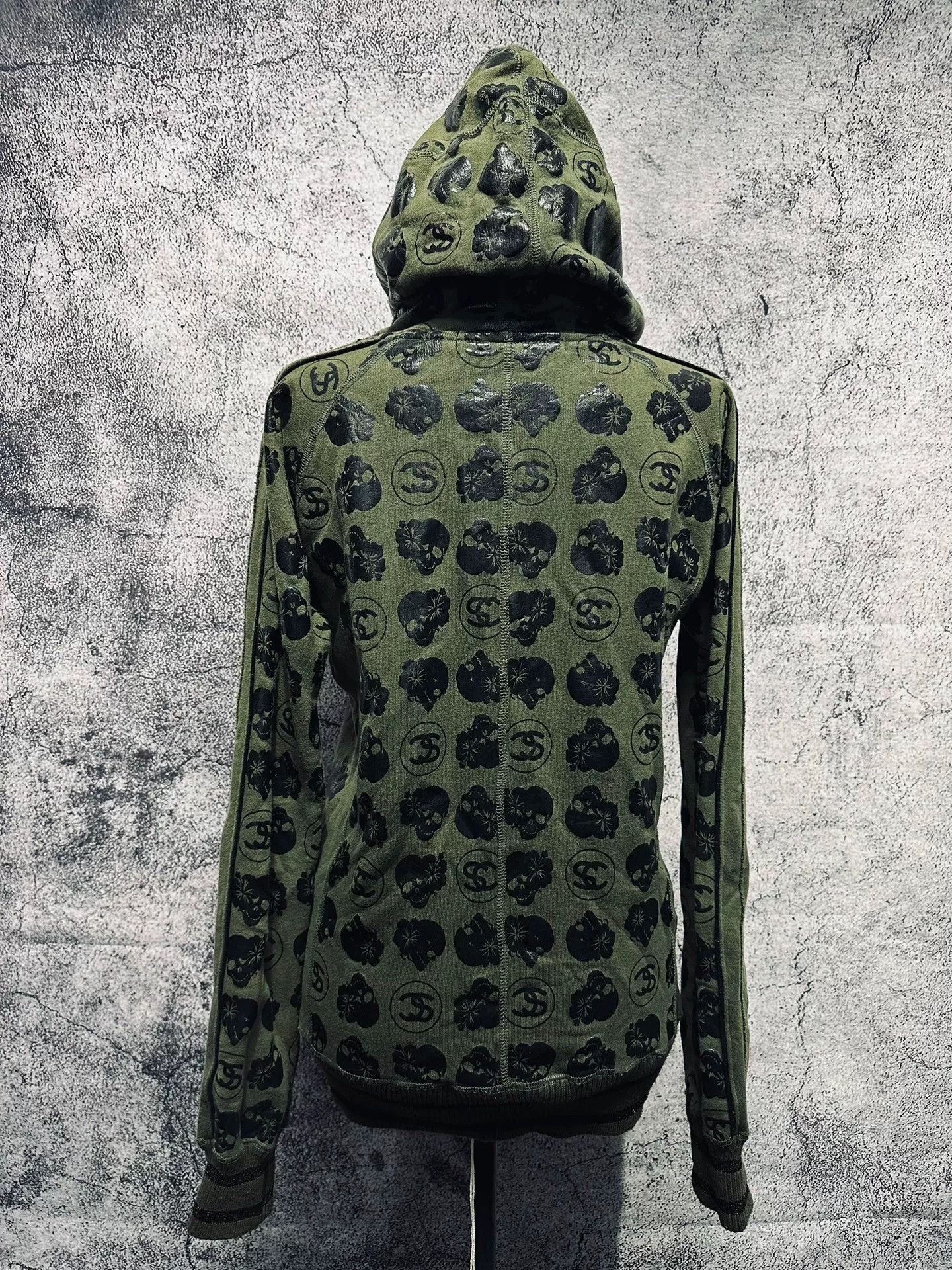 FranCisT MOR.K.S LGB Cowhide Hooded Parka by FRANCIST_MOR.K.S Size US M / EU 48-50 / 2 - 5 Thumbnail