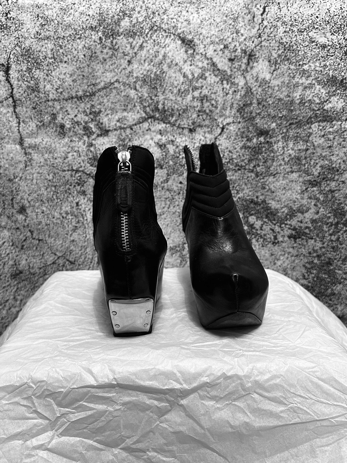 Rick Owens Rick Owens Black Platform Ankle Boots Size US 6 / IT 36 - 2 Thumbnail