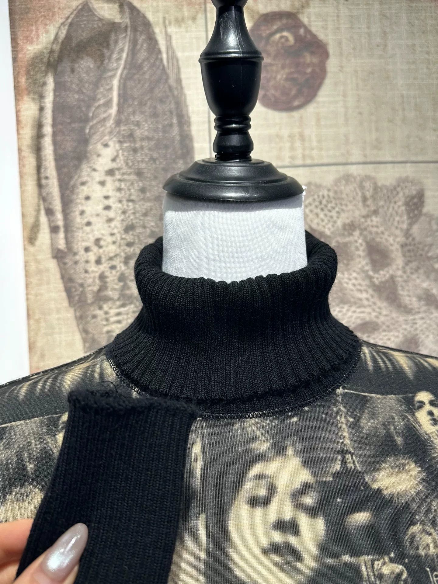 Jean Paul Gaultier Jean Paul Gaultier Paris Night Turtleneck Size S / US 4 / IT 40 - 6 Thumbnail