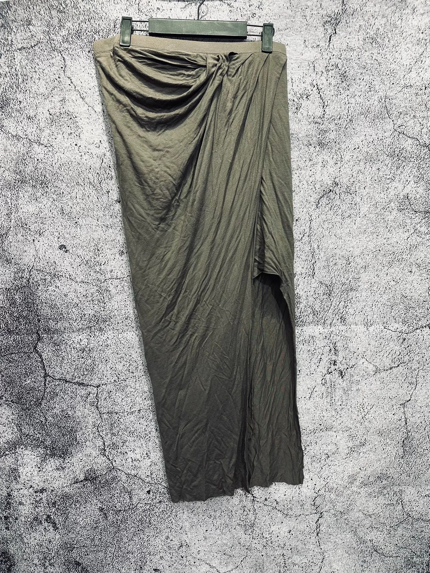 Helmut Lang Helmut Lang Layered Midi Skirt Size 27" / US 4 / IT 40 - 2 Thumbnail