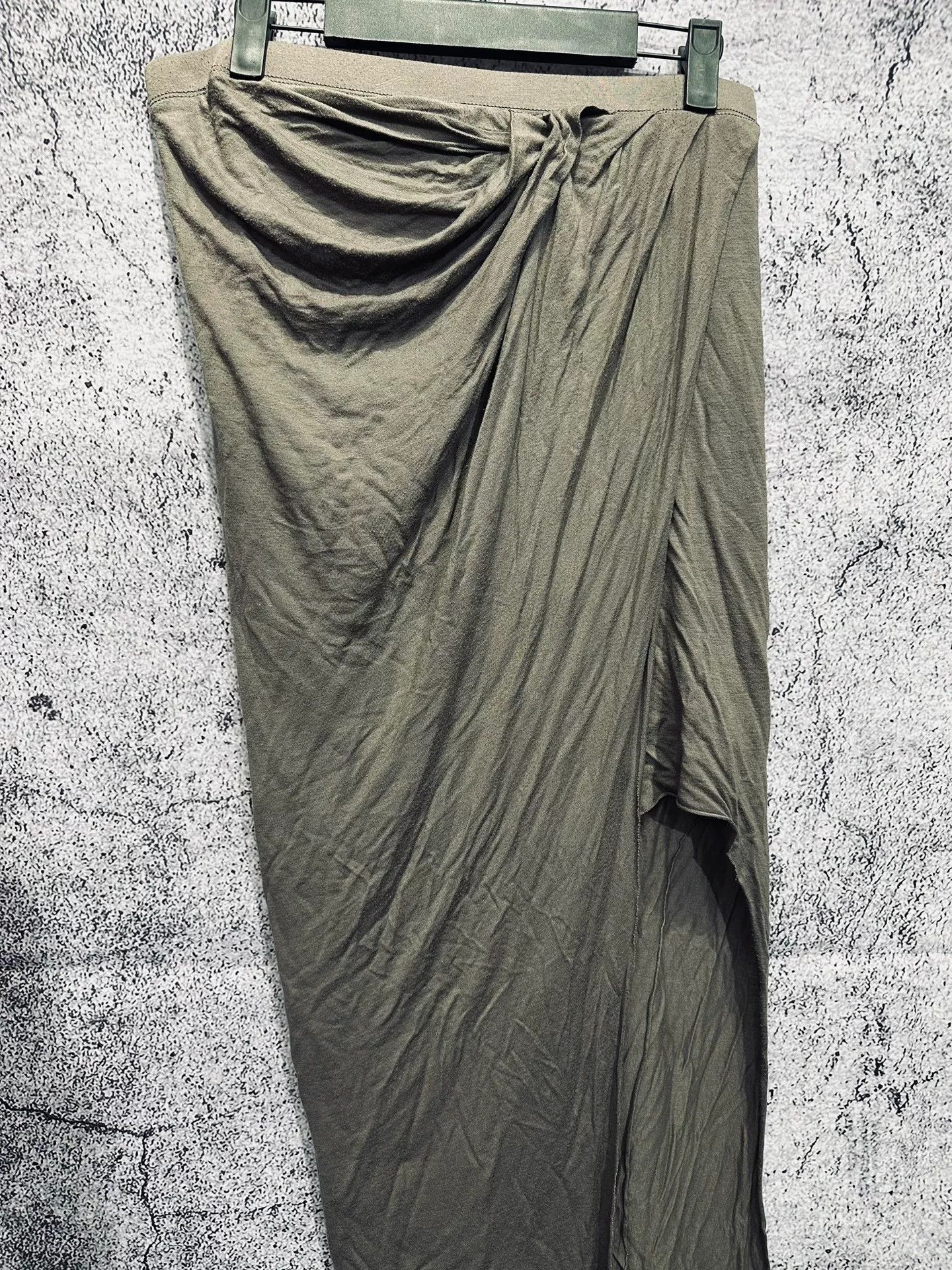 Helmut Lang Helmut Lang Layered Midi Skirt Size 27" / US 4 / IT 40 - 3 Thumbnail