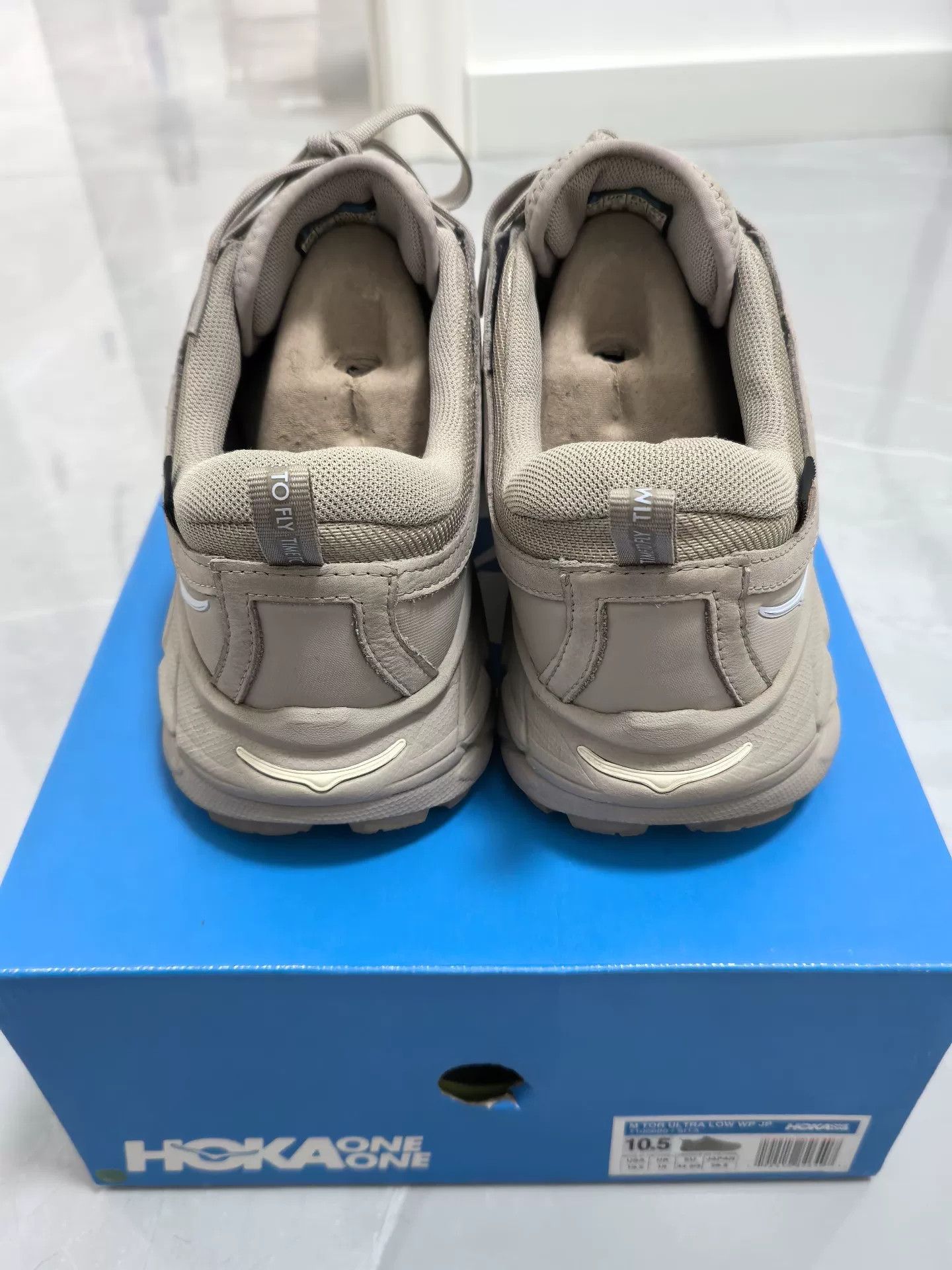 Hoka Hoka One One Ultra Low Sand Color Size US 11 / EU 44 - 2 Thumbnail