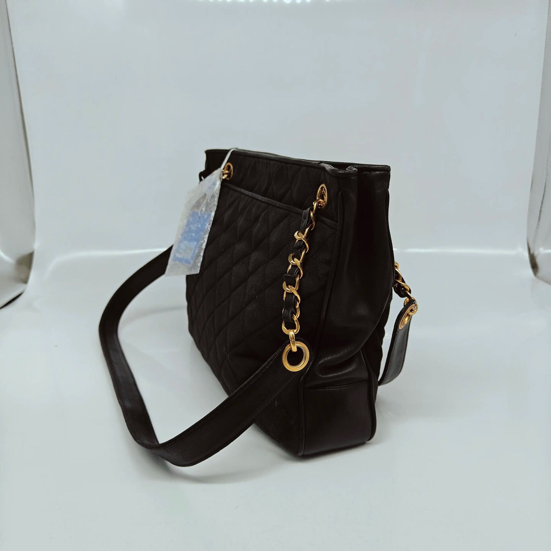 Chanel Pre-loved Bag Very good condition Size ONE SIZE - 2 Thumbnail