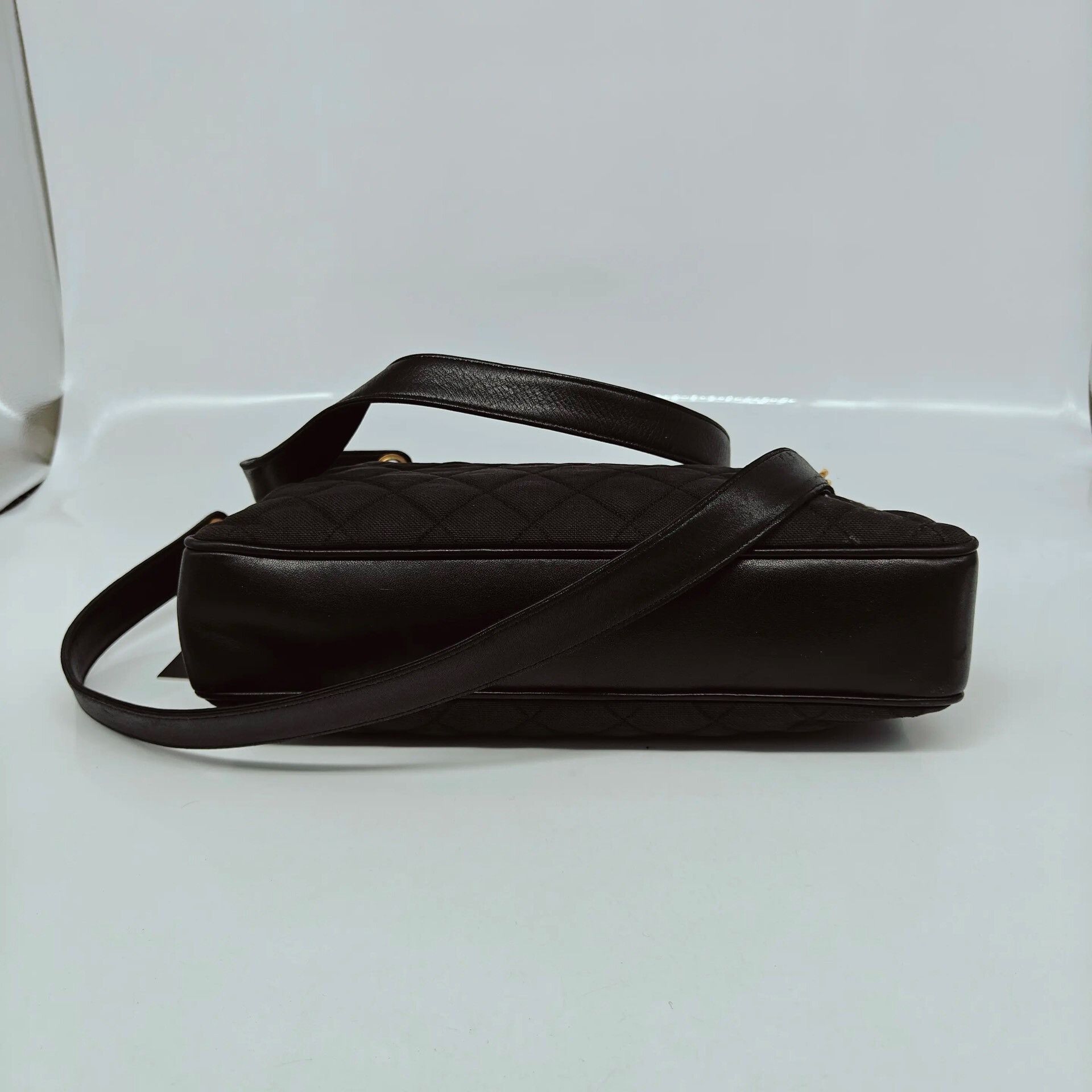 Chanel Pre-loved Bag Very good condition Size ONE SIZE - 6 Thumbnail