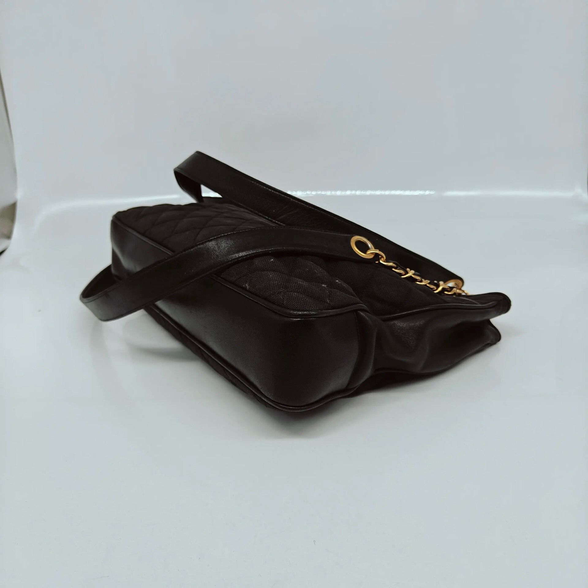 Chanel Pre-loved Bag Very good condition Size ONE SIZE - 5 Thumbnail