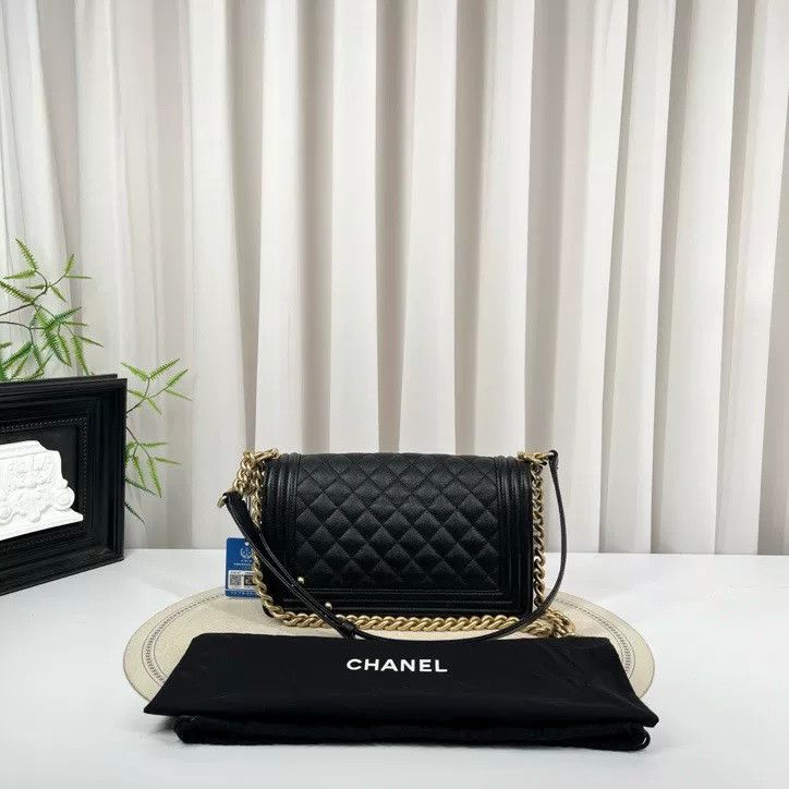 Chanel Pre-loved Bag Very good condition Size ONE SIZE - 2 Thumbnail