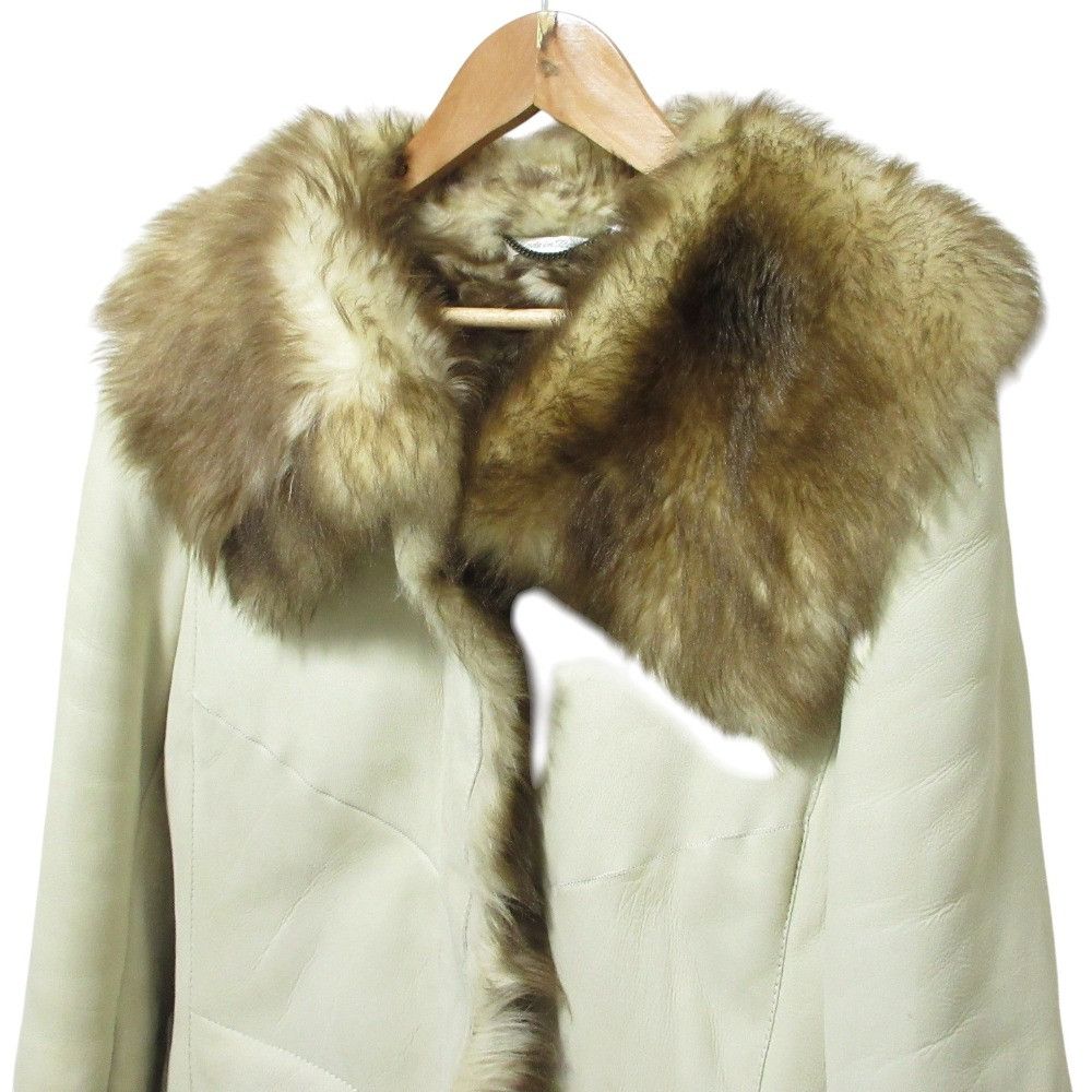 Max Mara Max Mara Max Mara Shearling Coat Fur Outerwear DUTY FREE for USA Size ONE SIZE - 4 Thumbnail