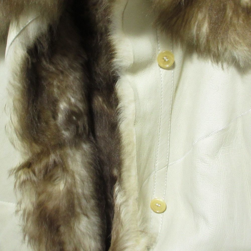 Max Mara Max Mara Max Mara Shearling Coat Fur Outerwear DUTY FREE for USA Size ONE SIZE - 6 Thumbnail