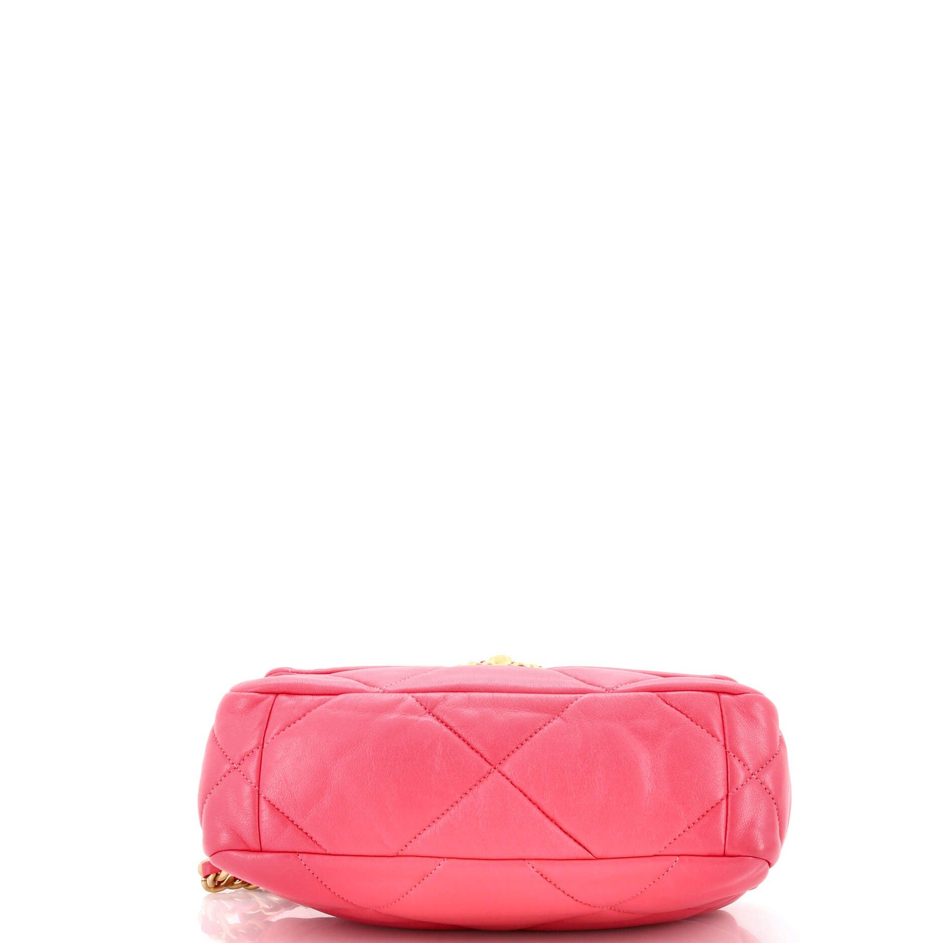 Chanel 19 Flap Bag Size ONE SIZE - 4 Thumbnail