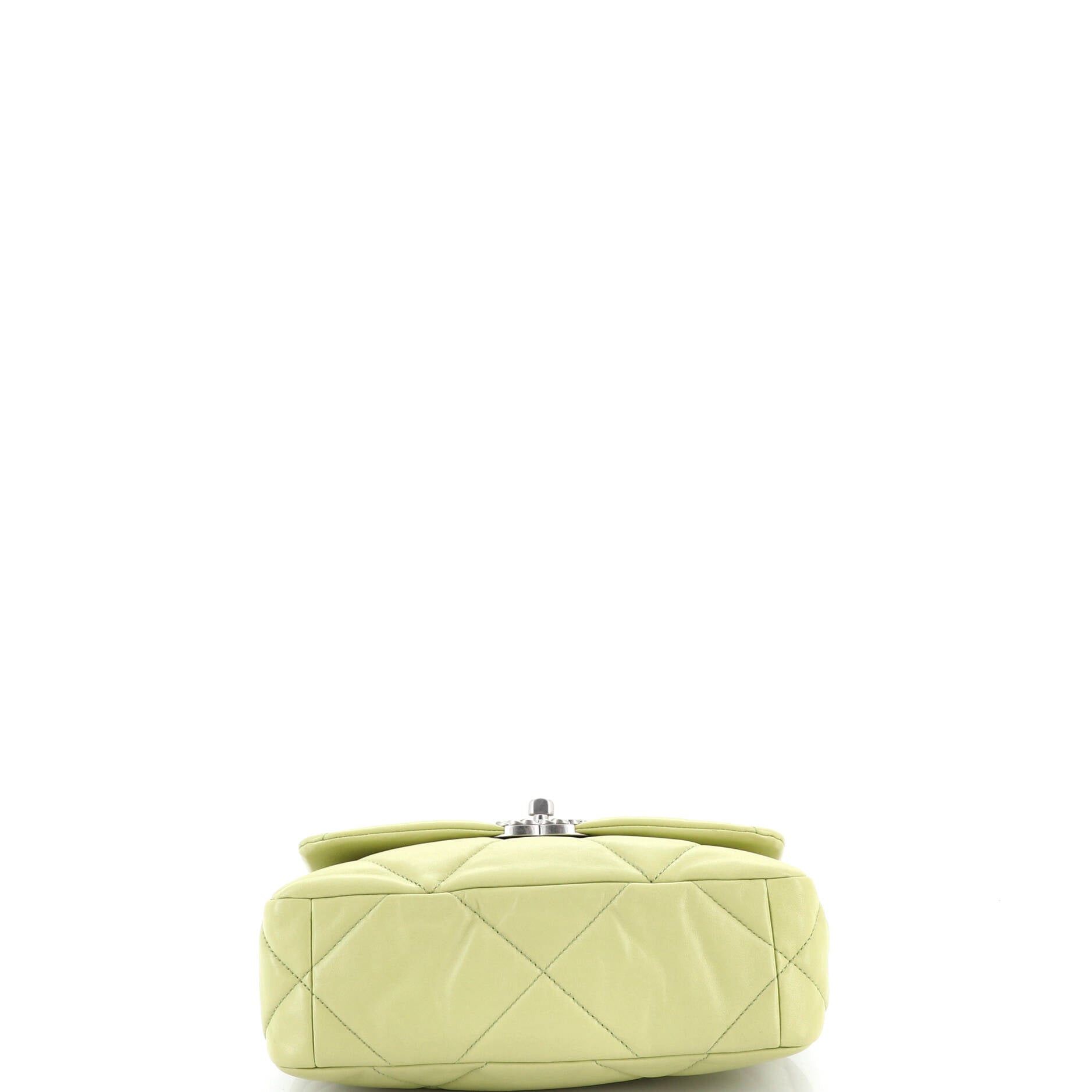 Chanel 19 Flap Bag Size ONE SIZE - 4 Thumbnail