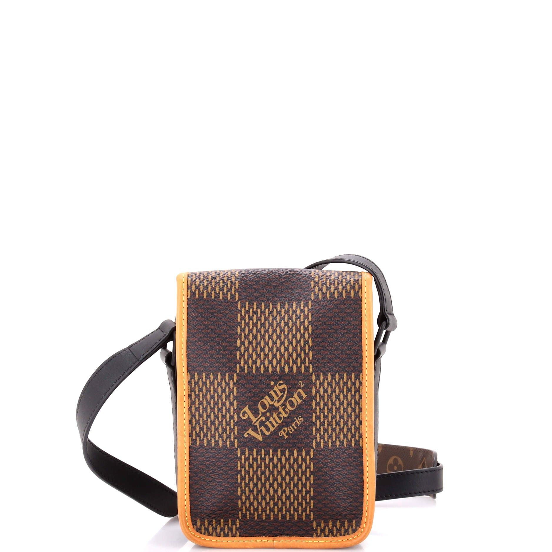 Louis Vuitton Nigo Amazone Messenger Bag Size ONE SIZE - 3 Thumbnail