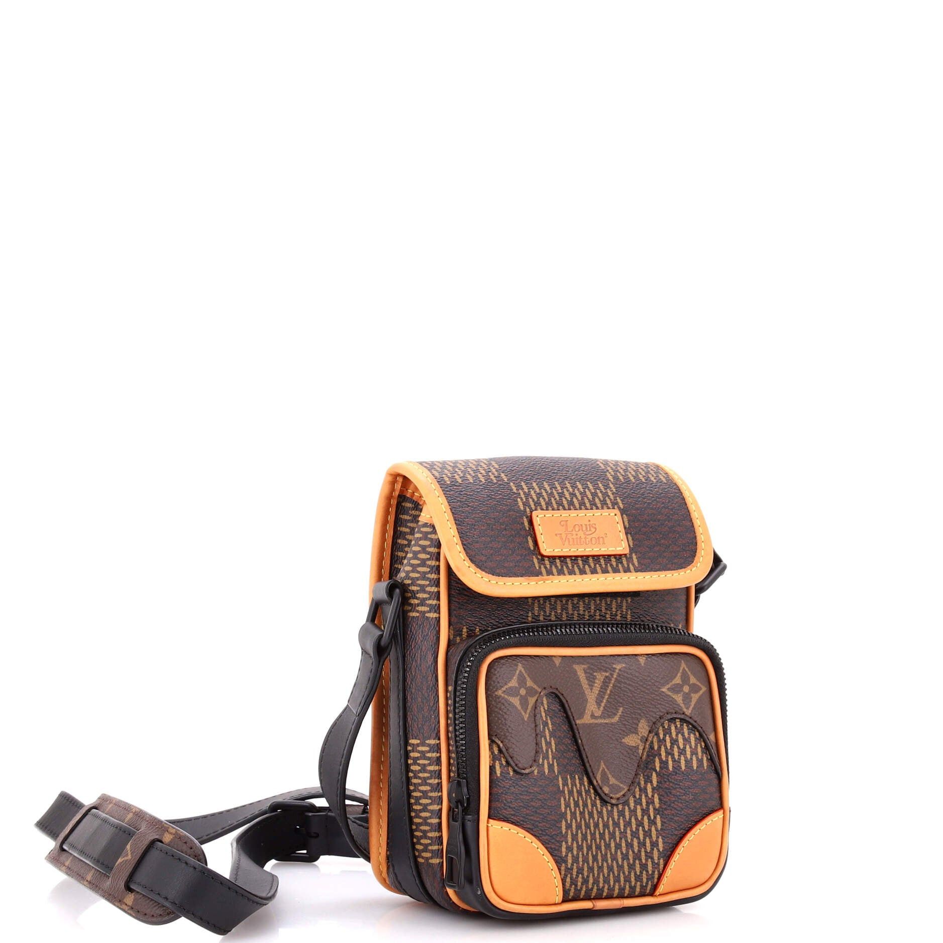 Louis Vuitton Nigo Amazone Messenger Bag Size ONE SIZE - 2 Thumbnail