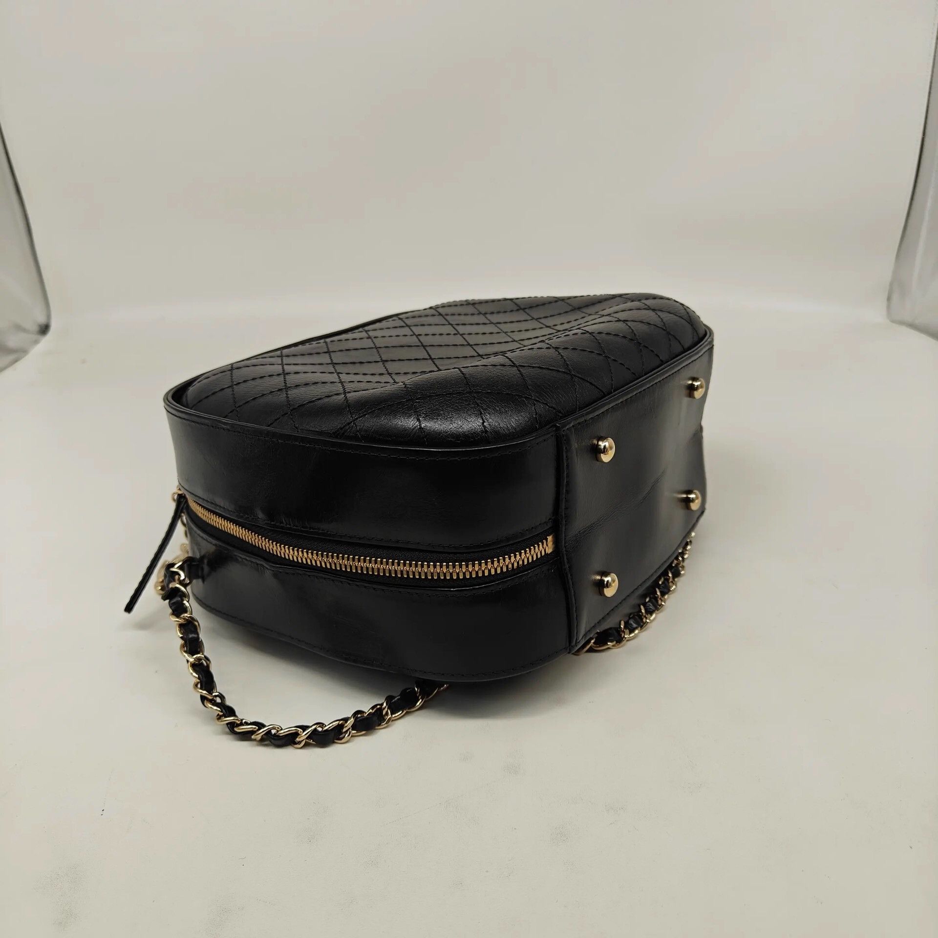Chanel Pre-loved Bag Very good condition Size ONE SIZE - 5 Thumbnail
