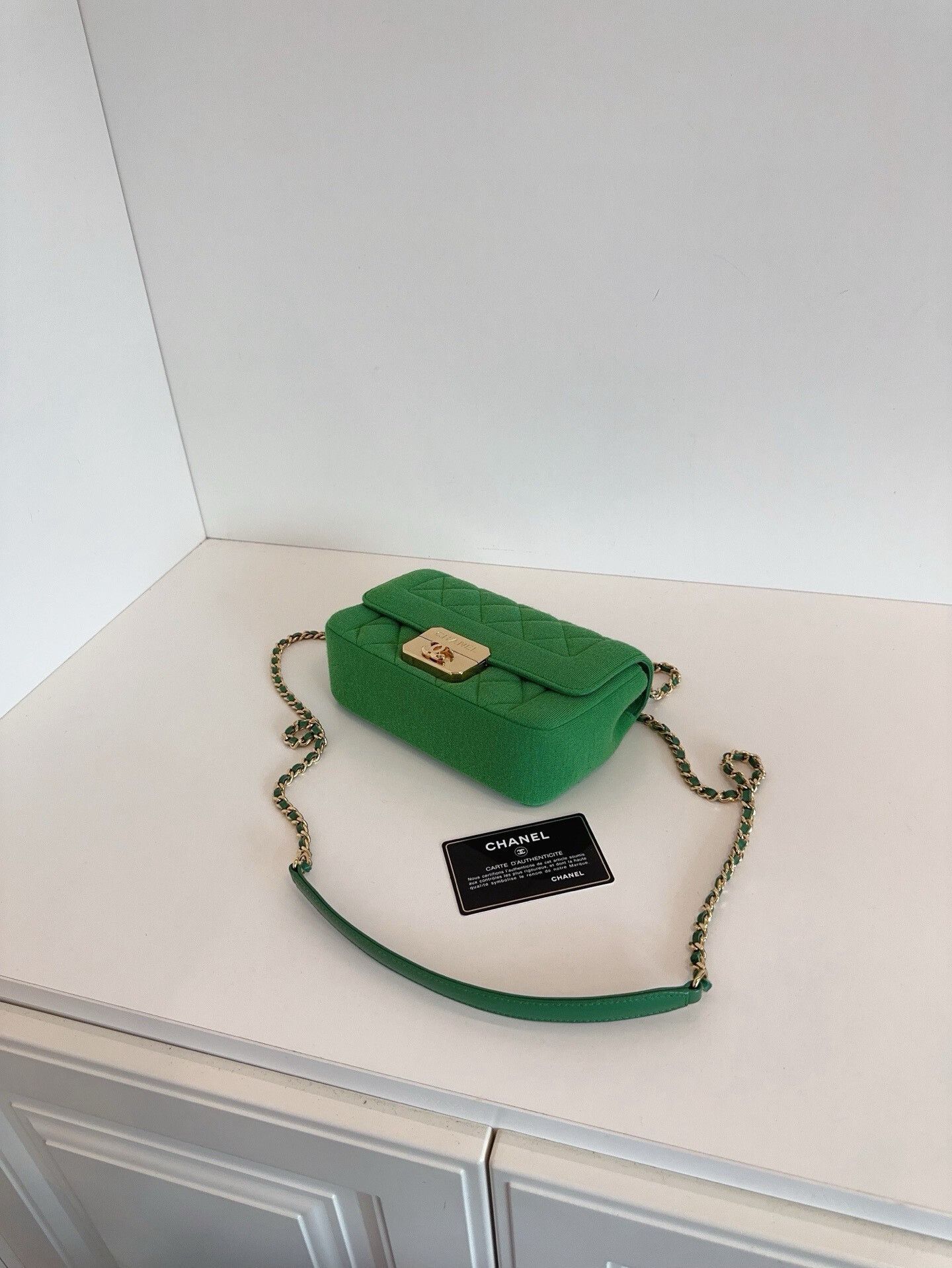 Chanel Pre-loved Bag Very good condition Size ONE SIZE - 6 Thumbnail