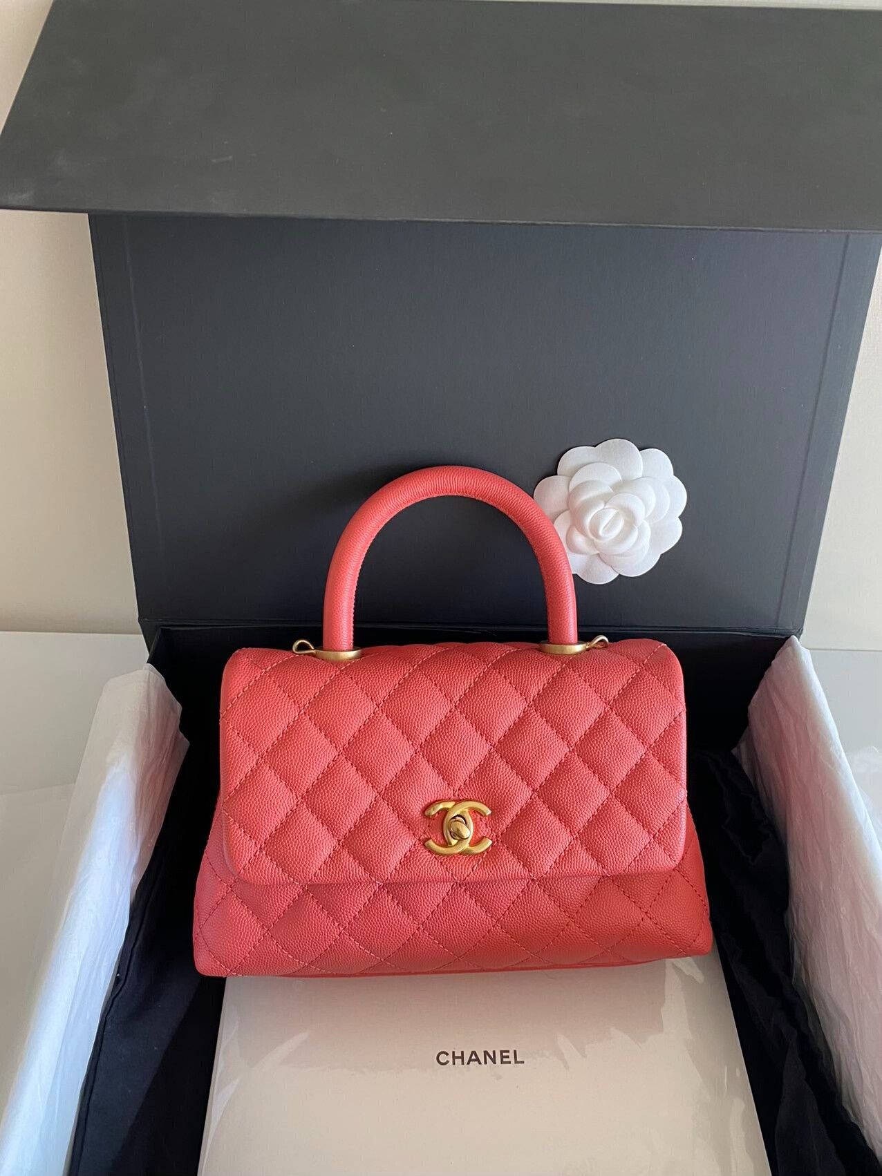 Chanel Pre-loved Bag Very good condition Size ONE SIZE - 2 Thumbnail