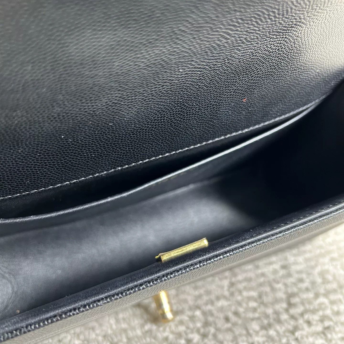 Chanel Pre-loved Bag Very good condition Size ONE SIZE - 4 Thumbnail