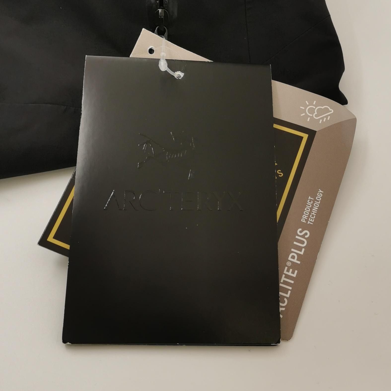 Arc'teryx Arc'teryx Black Hooded Outdoor Jacket Size L / US 10 / IT 46 - 8 Thumbnail
